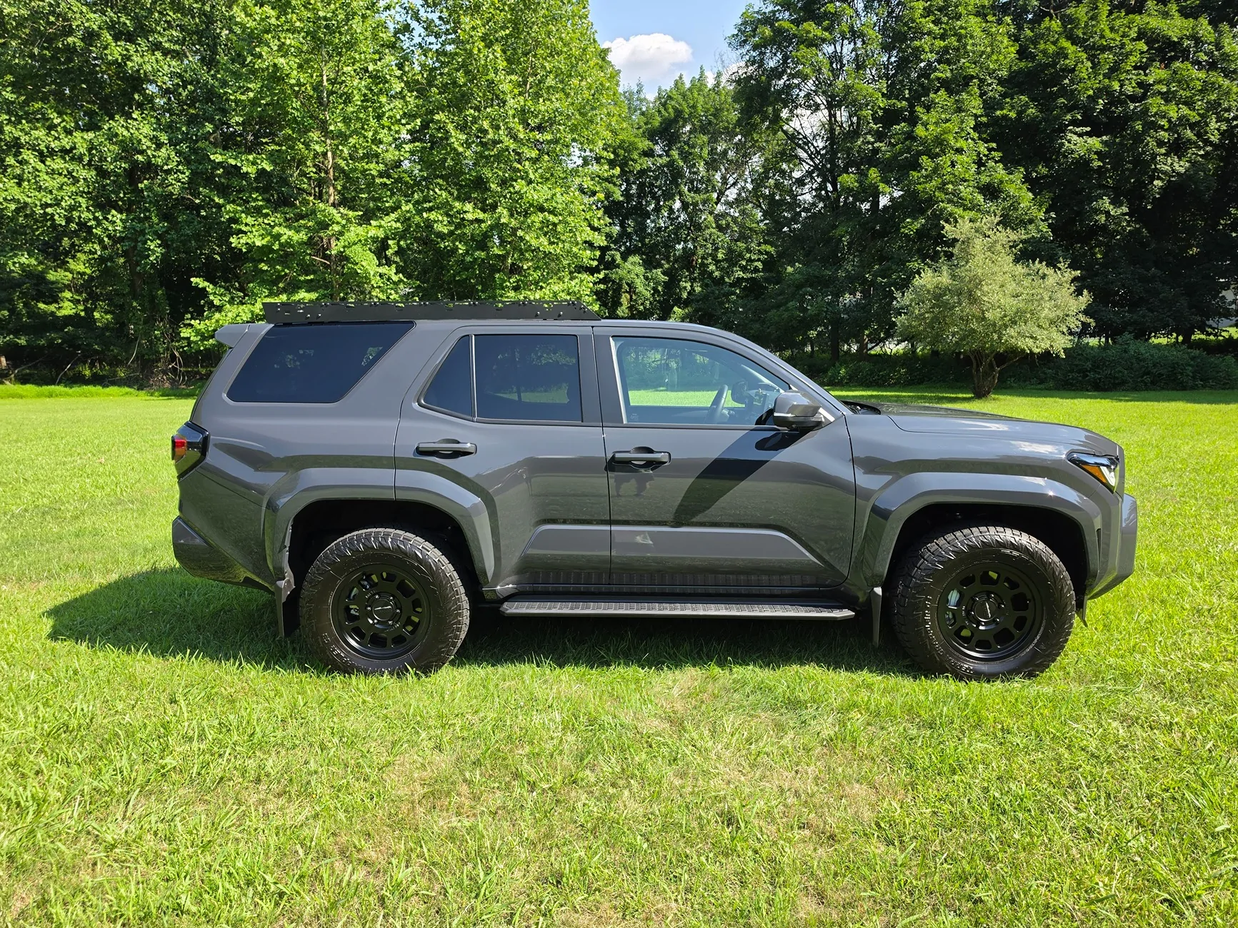 2025 2026 4runner 6th gen Deciding on full rack or 3/4 roof rack 20260713_161028