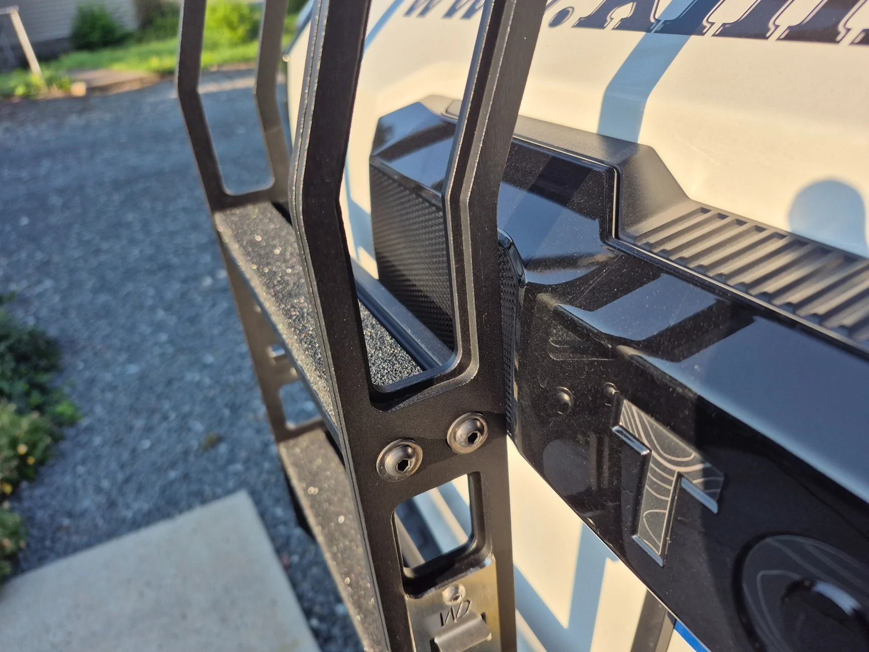 2025 2026 4runner 6th gen Westcott designs ladders and false cross traffic alert when backing up 20260725_185910