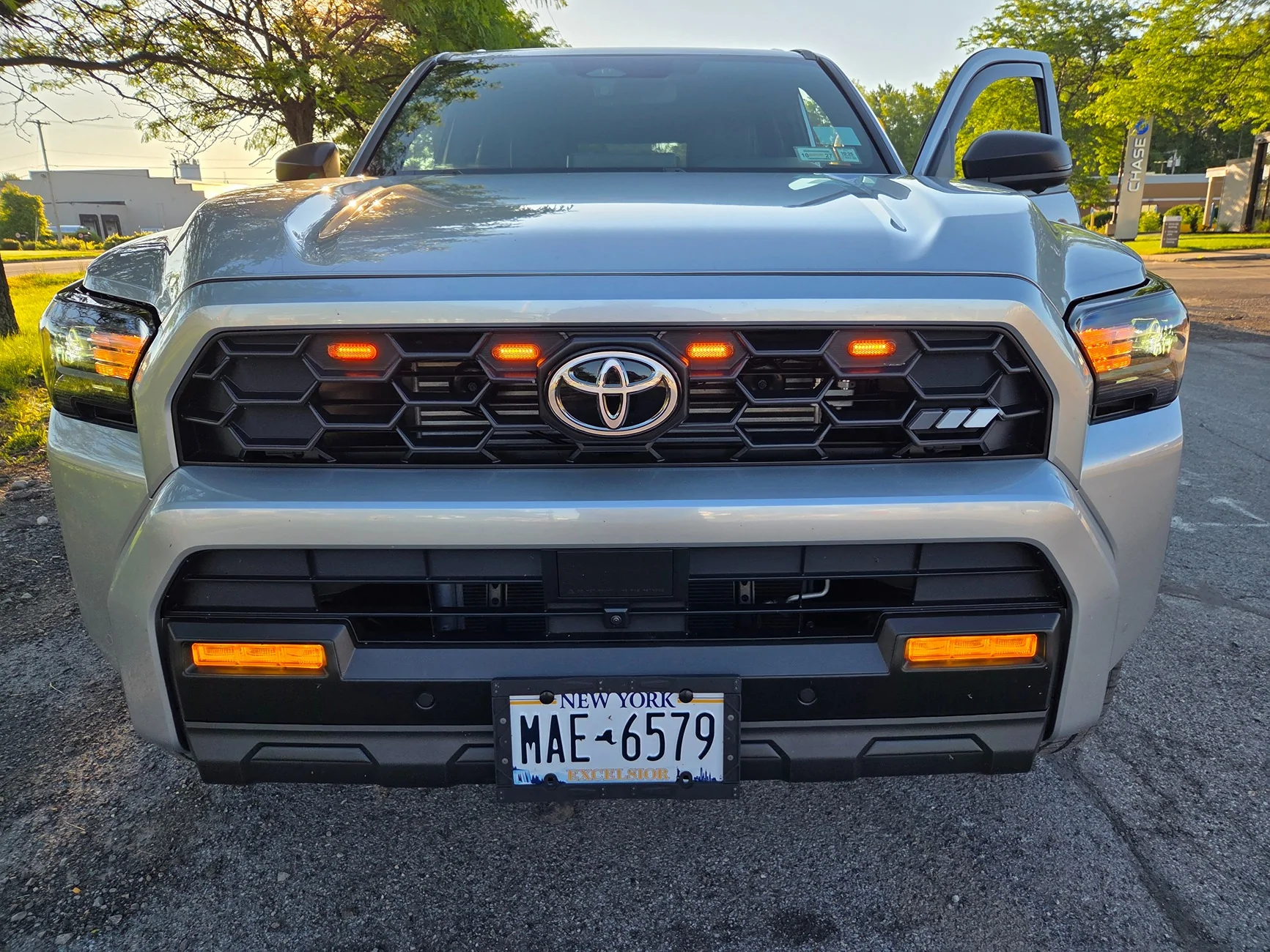 2025 2026 4runner 6th gen Quick question: What kind of headlights are you running right now? 20260624_070008
