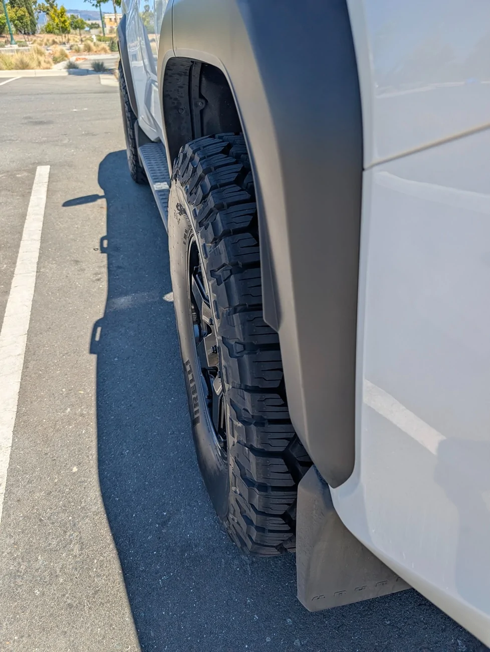 2025 2026 4runner 6th gen Pirelli Scorpions (LT275/70/R18) on Raceline Addicts (+35mm) PXL_20260727_213829094