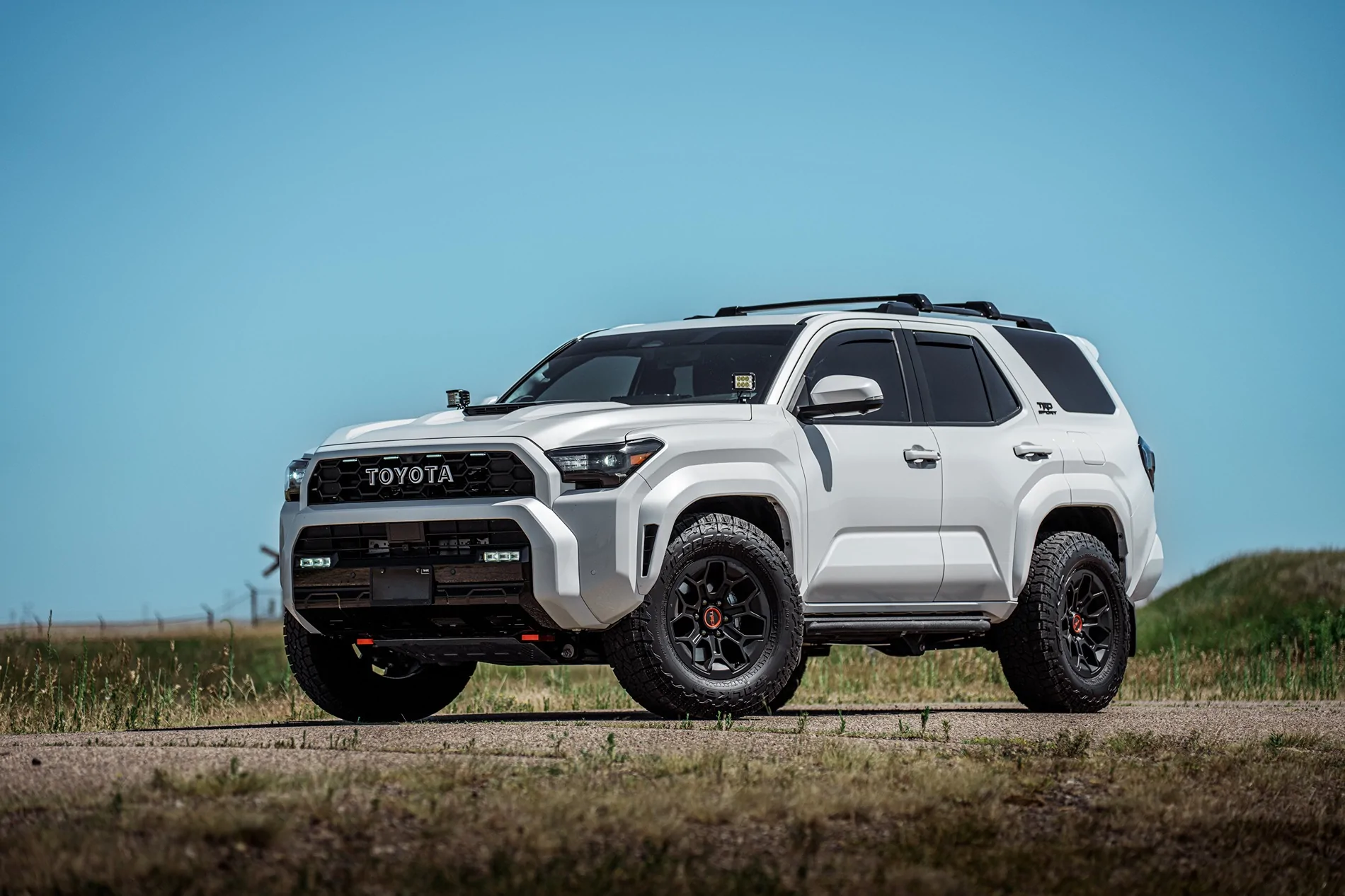 2025 2026 4runner 6th gen WIND CHILL PEARL Photos 4Runner 6th Gen (2025+) 4Runner_July_NewExhaust_10