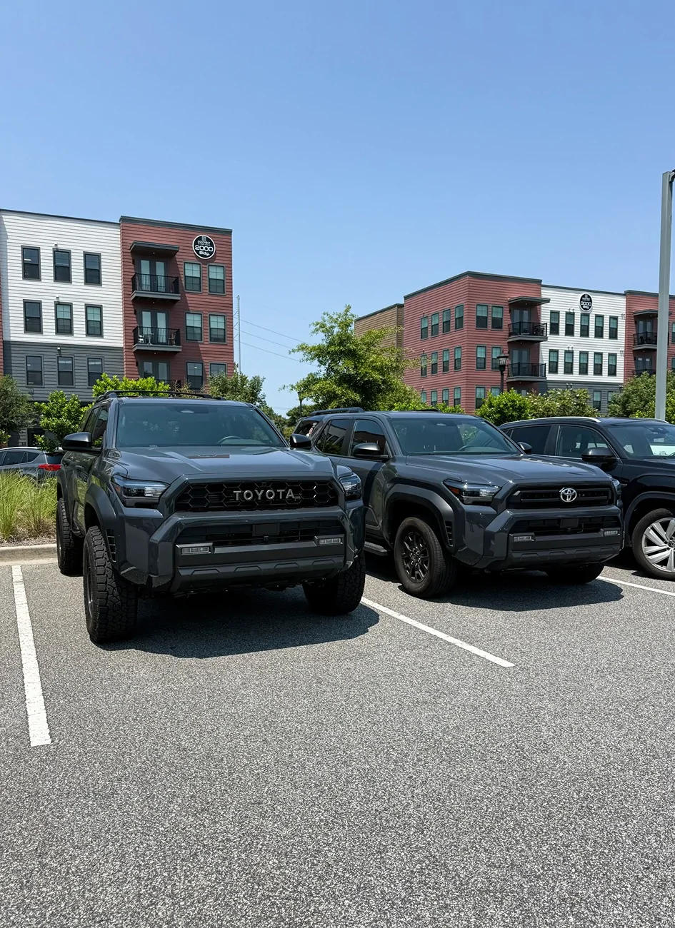 2025 2026 4runner 6th gen SR5 with 33s & Westcott Preload Collar Lift vs. Stock SR5 IMG_8606
