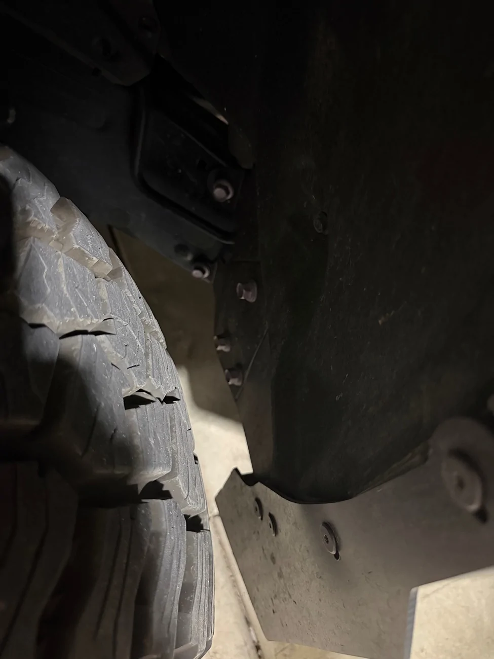 2025 2026 4runner 6th gen Pushing/repinning the fender lining forward to gain clearance? IMG_0272