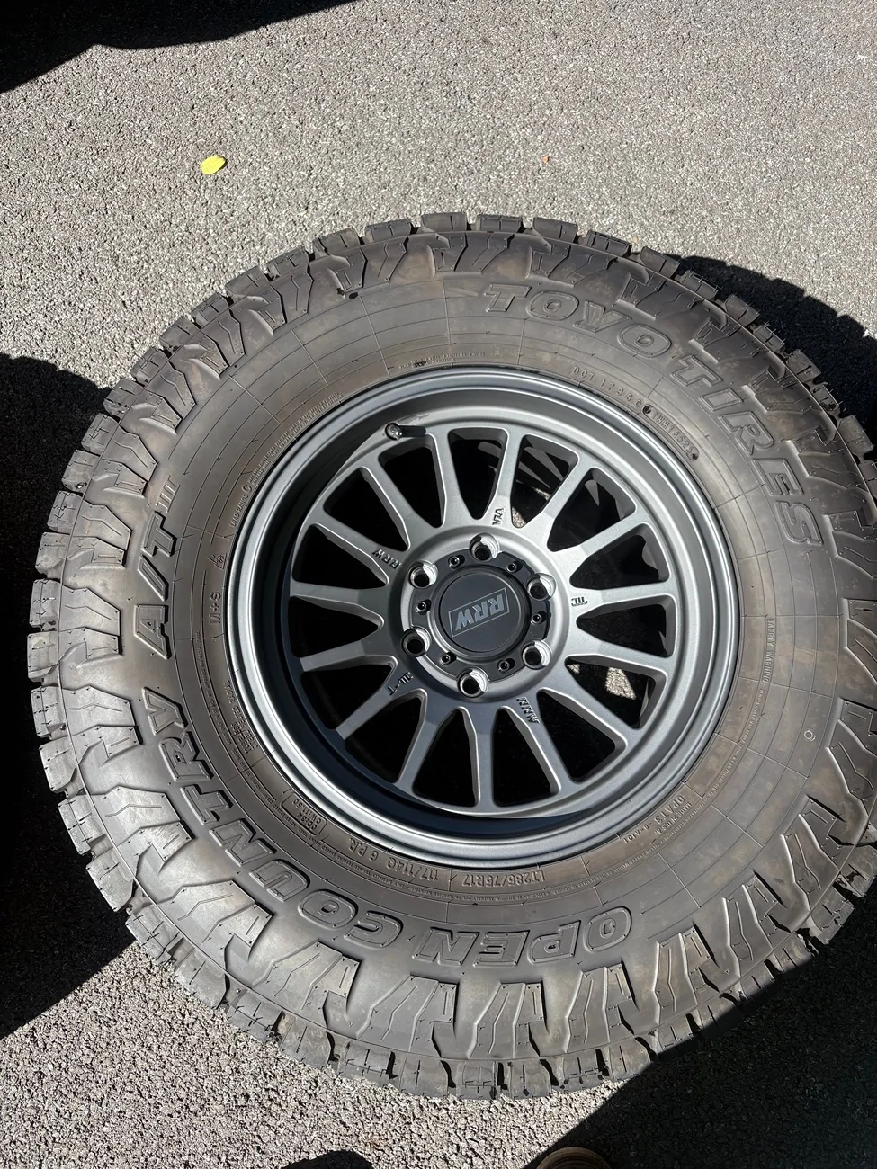 2025 2026 4runner 6th gen SOLD RRW RR7-S matte gunmetal 285/75/17 Toyo open country AT3 $1800 IMG_2562
