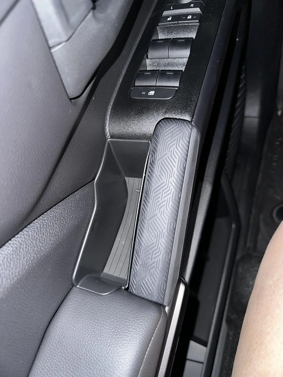2025 2026 4runner 6th gen What’s your must‑have interior mod for 2024‑2026 Tacoma / 4Runner? 🚛 71X0P0fQcML