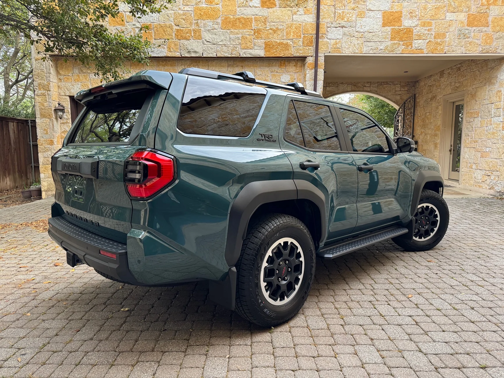 2025 2026 4runner 6th gen Anyone wanna trade for my matte black valence panels? IMG_2766