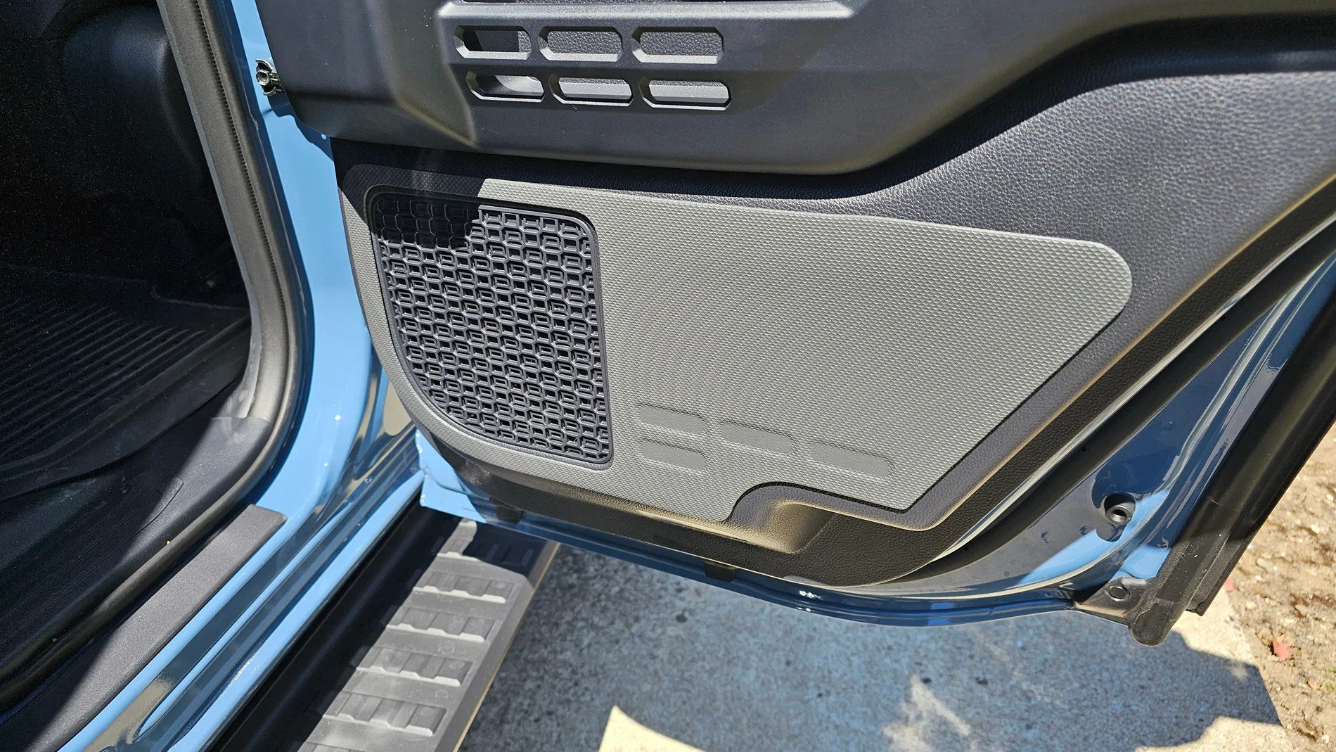 2025 2026 4runner 6th gen Door Panel Scuff Protectors installed - photos / review 20260815_124434