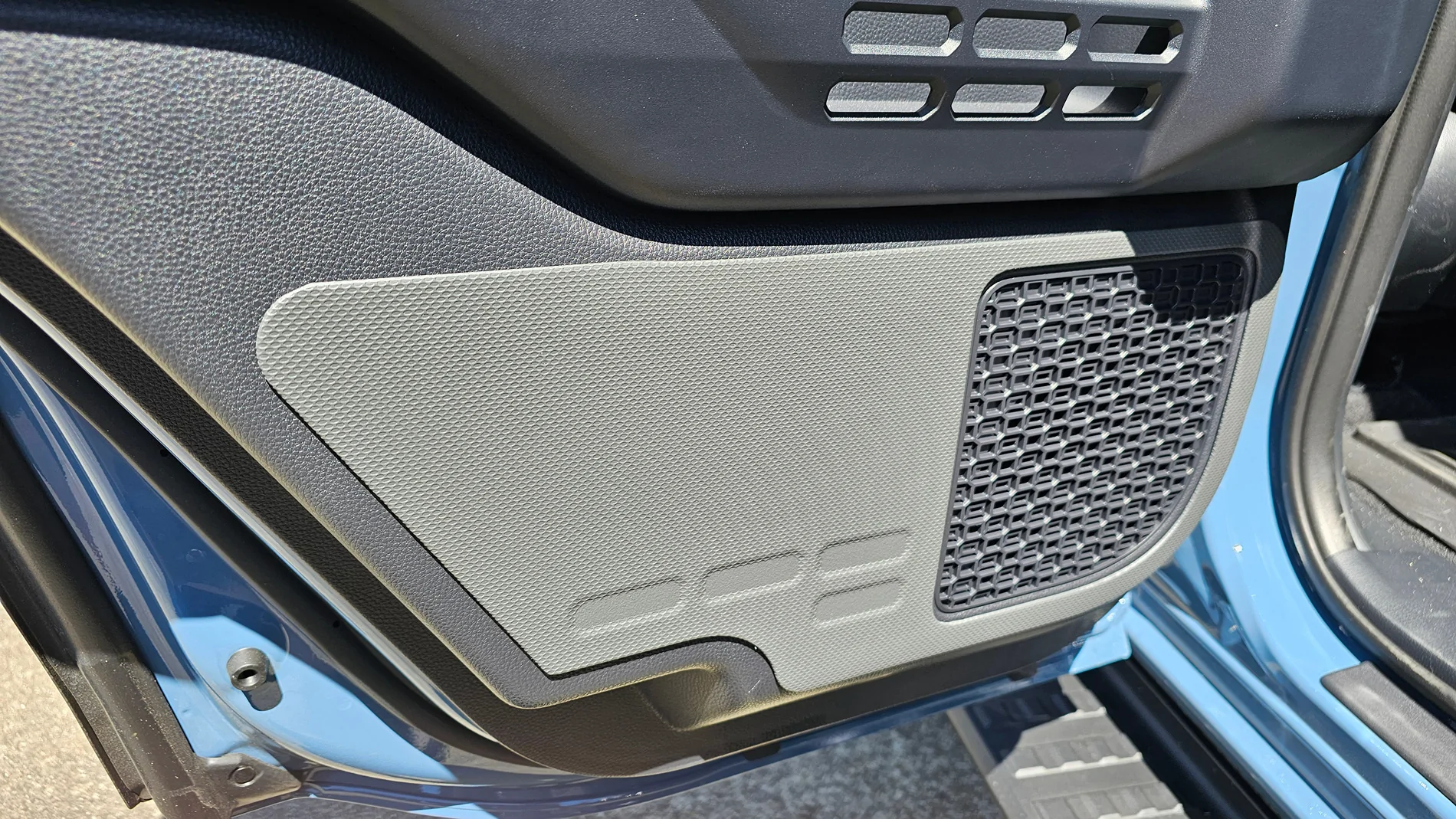 2025 2026 4runner 6th gen Door Panel Scuff Protectors installed - photos / review 20260815_123612