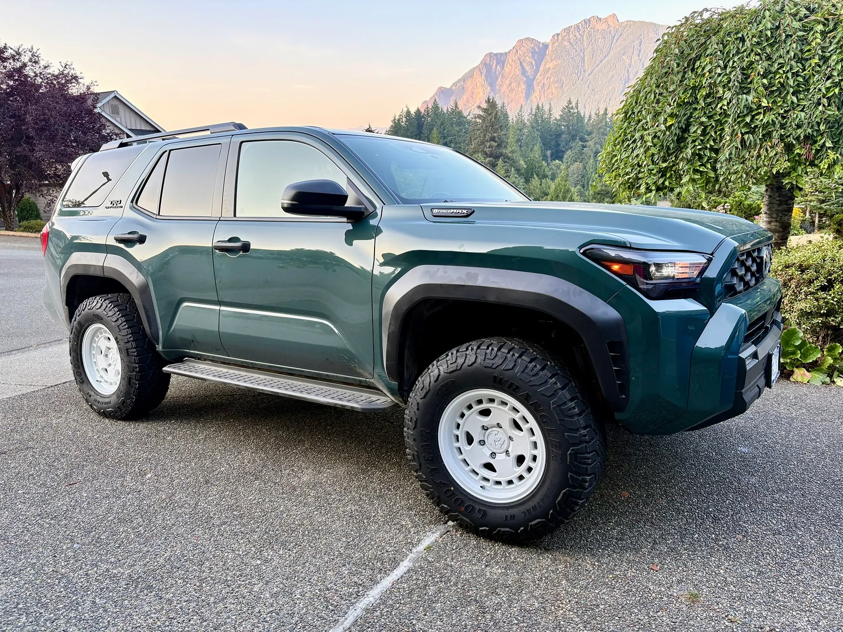 2025 2026 4runner 6th gen 2026 TRD OR Everest Build. White wheels. Fox 3.2 suspension IMG_3287