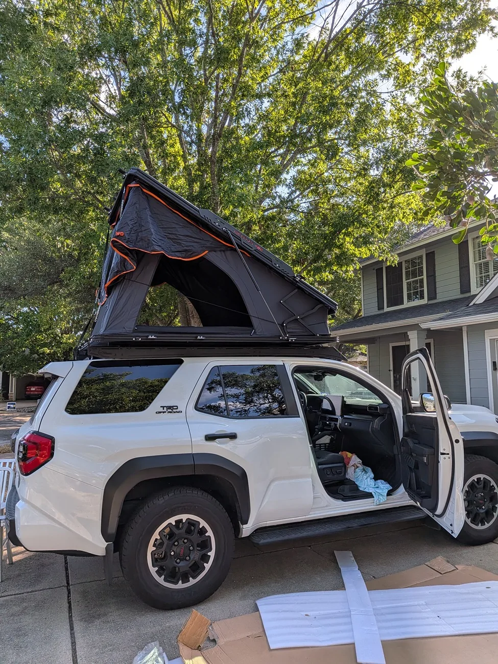 2025 2026 4runner 6th gen Tent on a Prinsu Pro Rack......I'm so confused. PXL_20260819_224749566