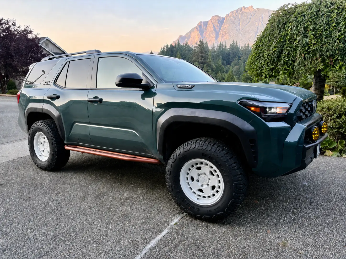 2025 2026 4runner 6th gen 2026 TRD OR Everest Build. White wheels. Fox 3.2 suspension IMG_3326