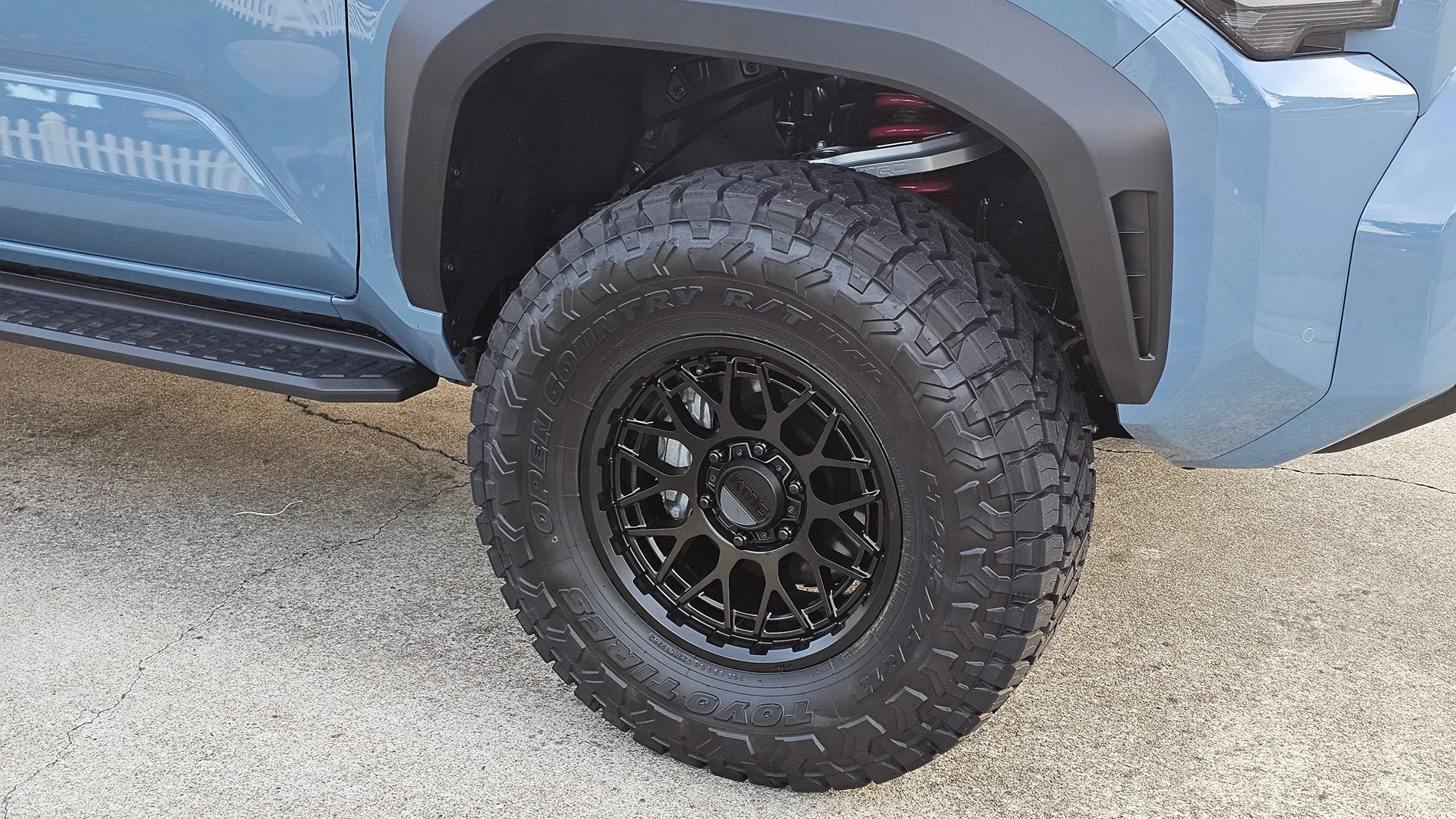 2025 2026 4runner 6th gen HERITAGE BLUE Photos 4Runner 6th Gen (2025+) trd 2.5%22 lift kit installed 1