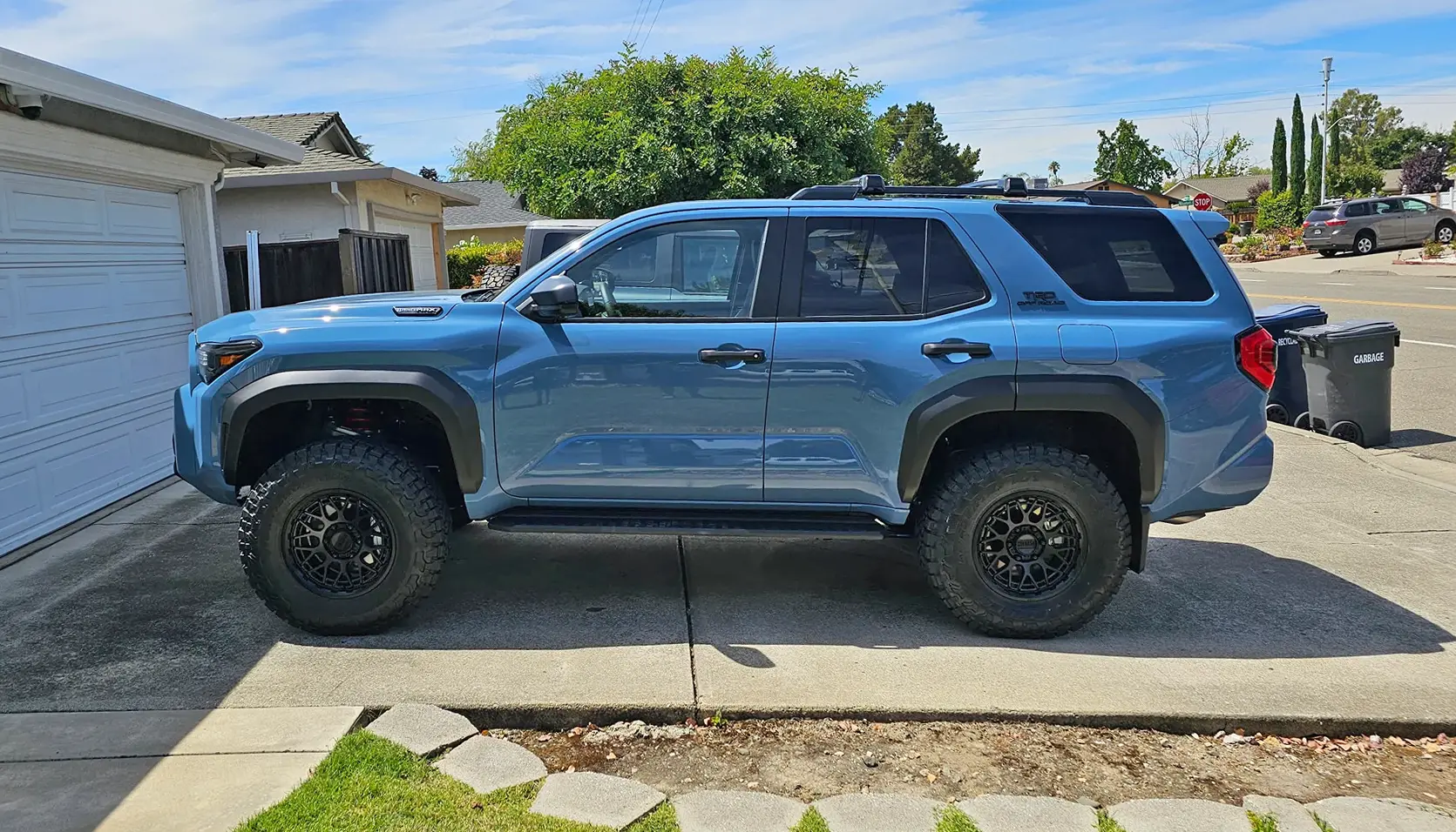 2025 2026 4runner 6th gen HERITAGE BLUE Photos 4Runner 6th Gen (2025+) trd 2.5%22 lift kit installed 2