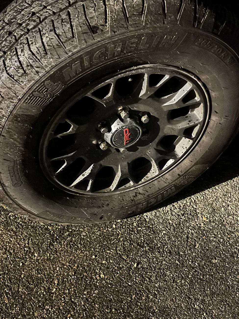 2025 2026 4runner 6th gen Upgraded 18 inch black rims, wrong spare tire, and cleaning wheel wells/liners IMG_6027