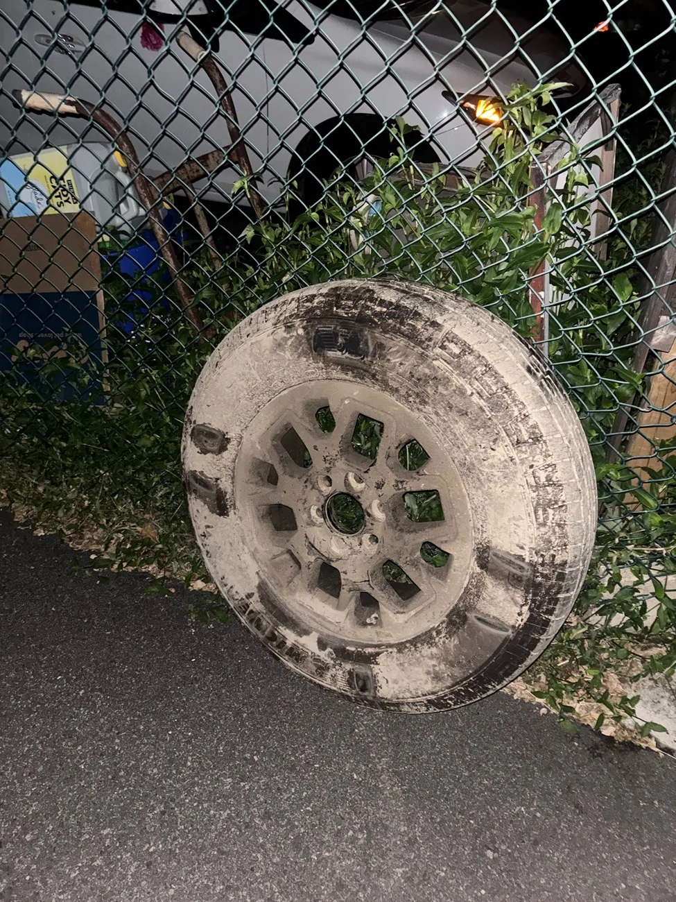 2025 2026 4runner 6th gen Upgraded 18 inch black rims, wrong spare tire, and cleaning wheel wells/liners IMG_6026