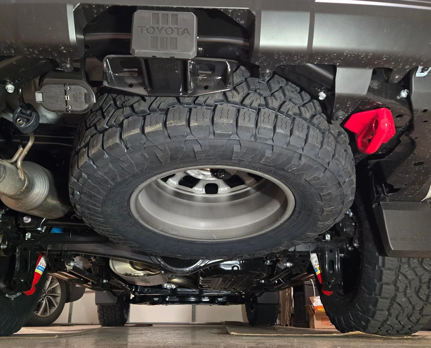 2025 2026 4runner 6th gen KO3 E load 285/70R18 Spare Tire Fit Test Toyo2