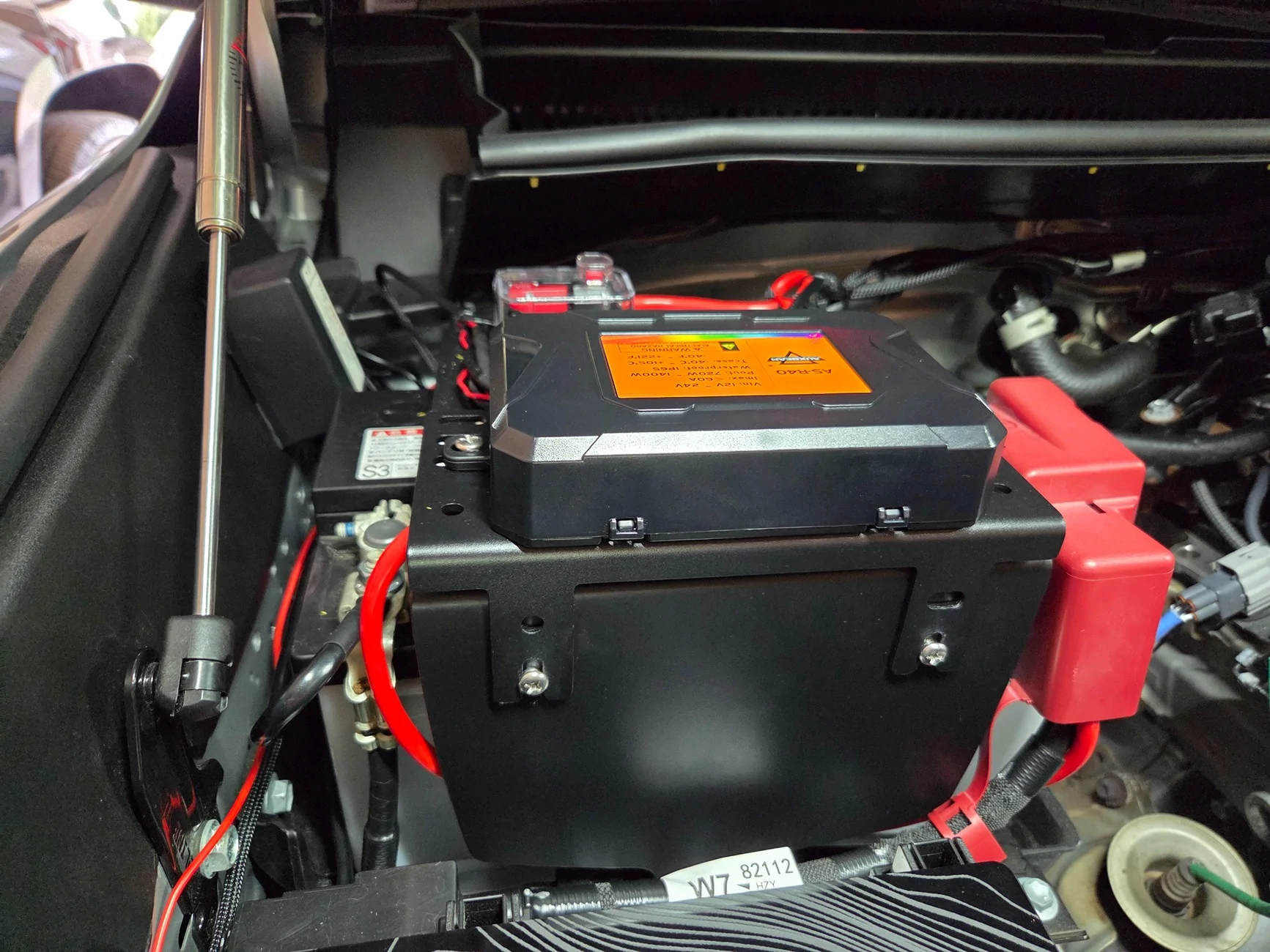 2025 2026 4runner 6th gen Video install of AUXBEAM 6 gang switch panel SR5 20260823_104330