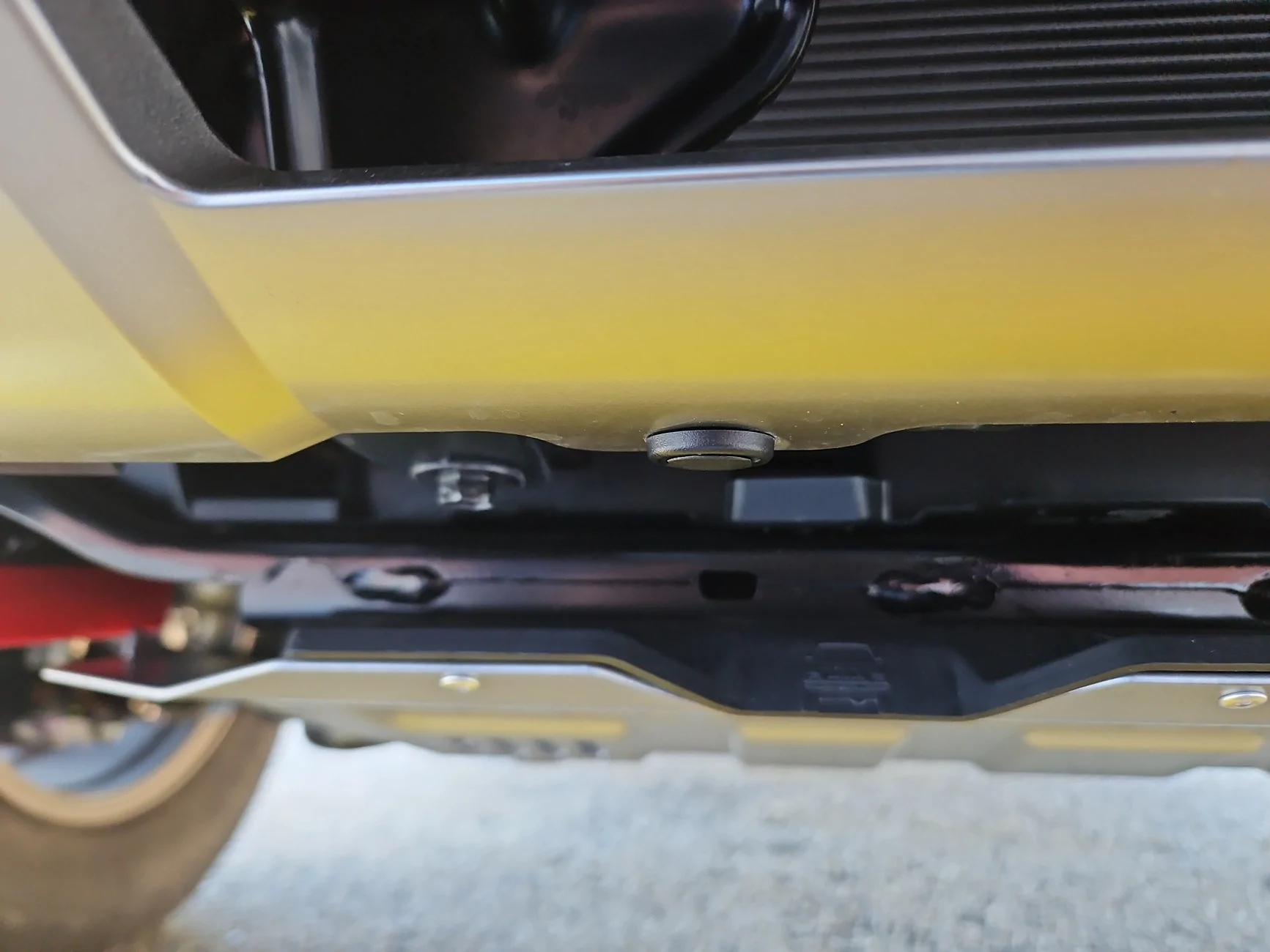 2025 2026 4runner 6th gen Trailhunter gap between front bumper and skid plate gap — snow/slush buildup? 1000018230
