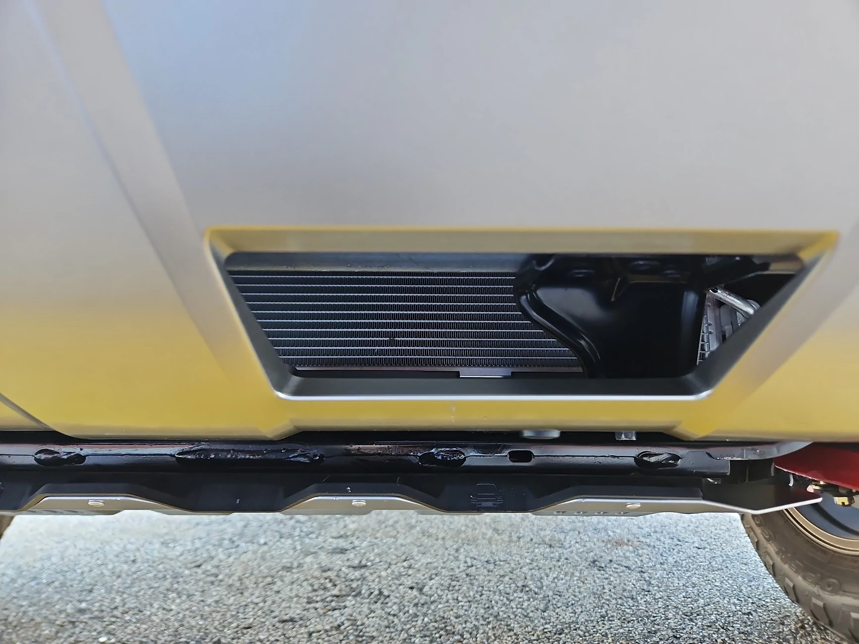 2025 2026 4runner 6th gen Trailhunter gap between front bumper and skid plate gap — snow/slush buildup? 1000018229