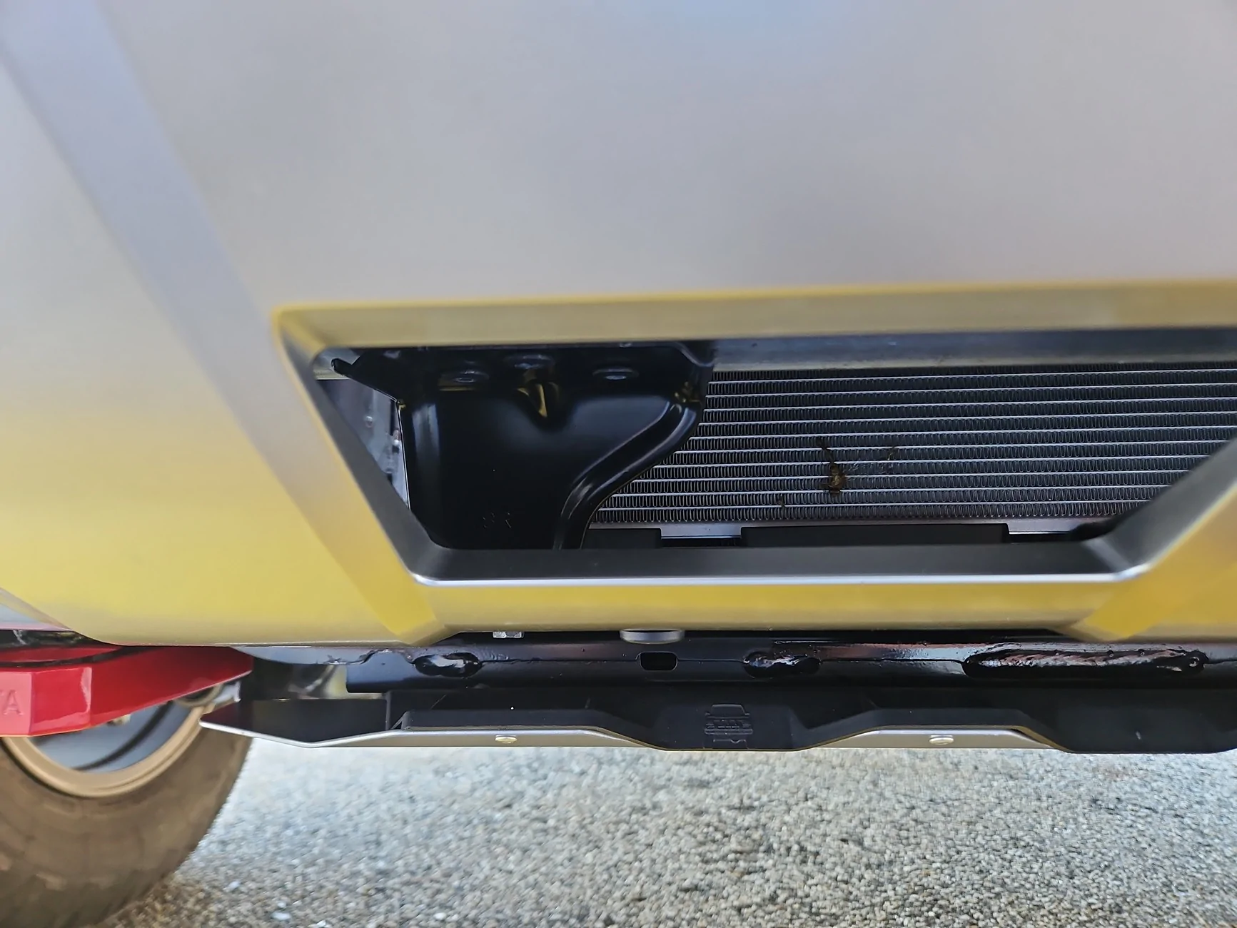 2025 2026 4runner 6th gen Trailhunter gap between front bumper and skid plate gap — snow/slush buildup? 1000018228