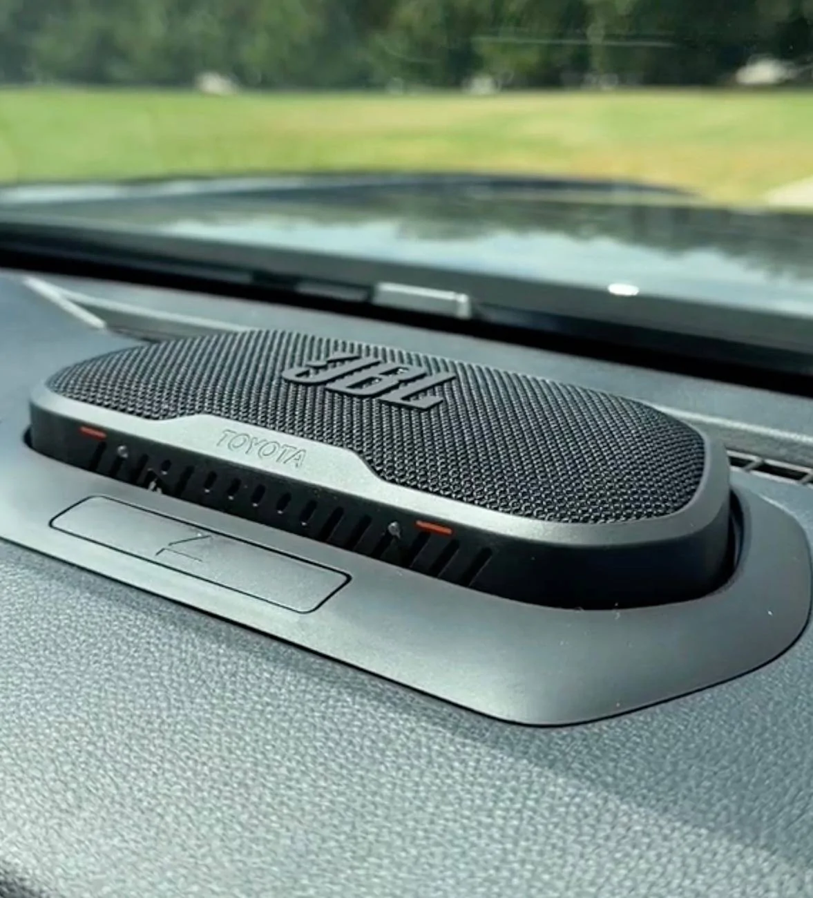 2025 4runner 6th gen New 2025 4Runners 6th Gens out in the sun! Platinum, Limited, TRD Pro 2025 4runner jbl speakers bluetooth portabl