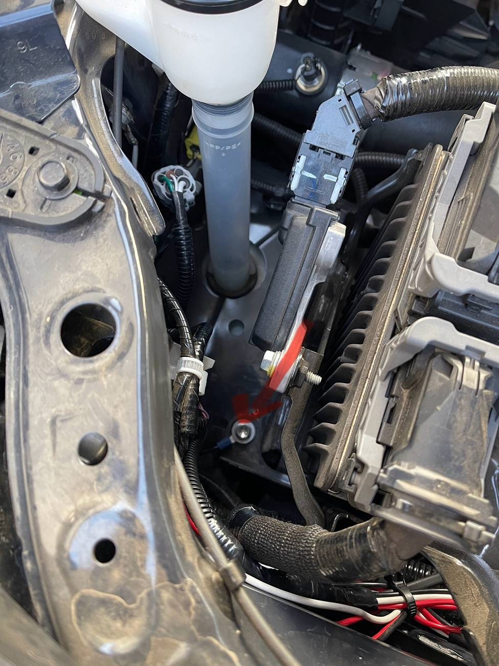 2025 4runner 6th gen Heretic light bar, Baja fog lights & Raptor aftermarket lights installed in TRD Pro grill img_6054-jpe