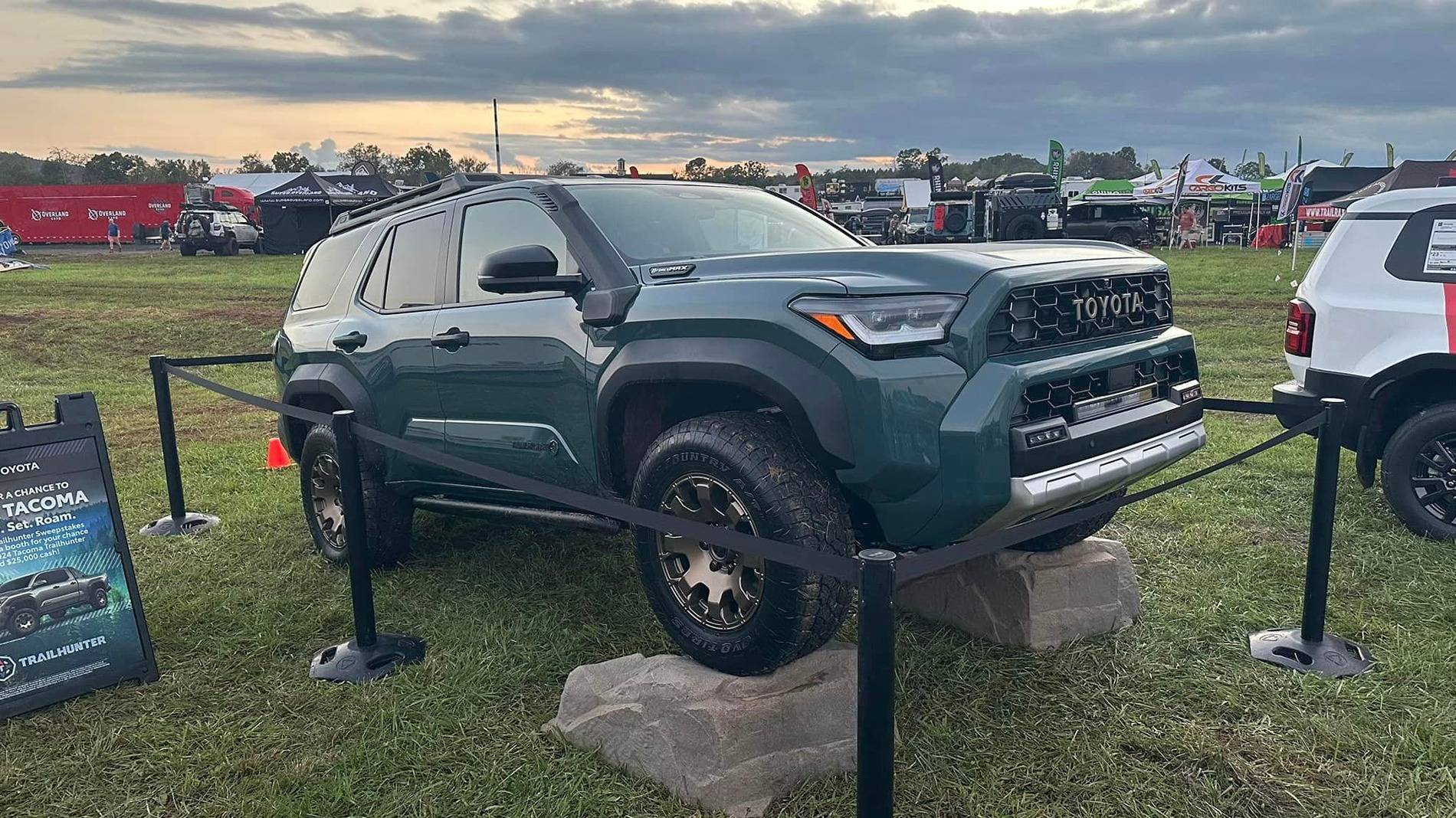 2025 4runner 6th gen EVEREST Photos 4Runner 6th Gen (2025+) -4runner-trailhunter-everest-color-expo-east-7-