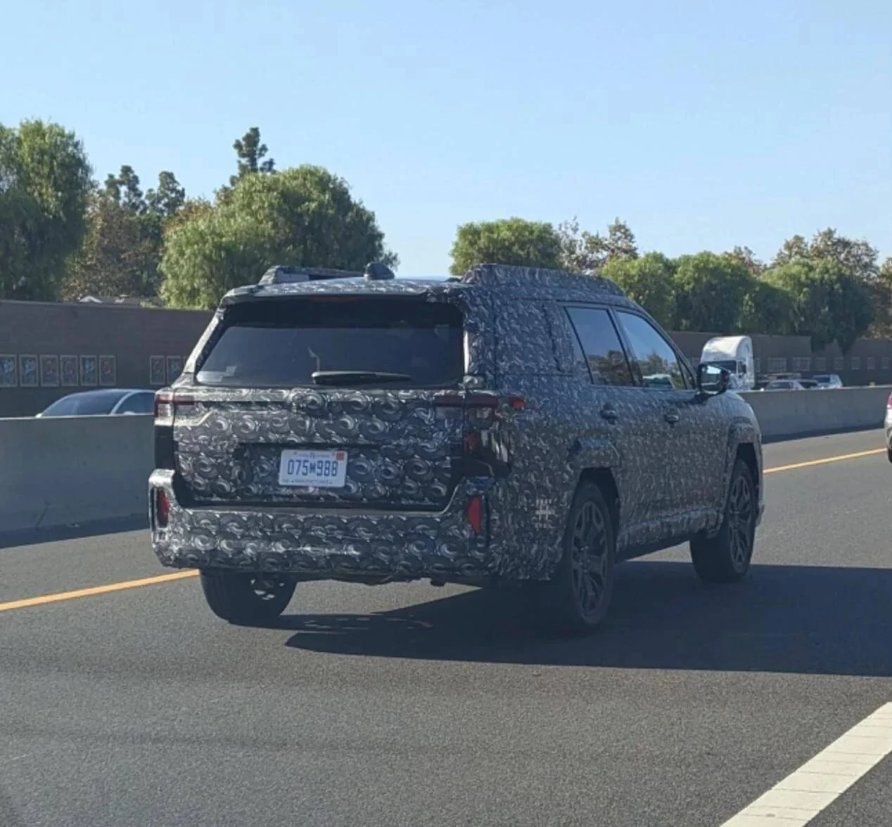 2025 4runner 6th gen 2026 Honda Passport Trailsport Teaser 1730377477677-kr