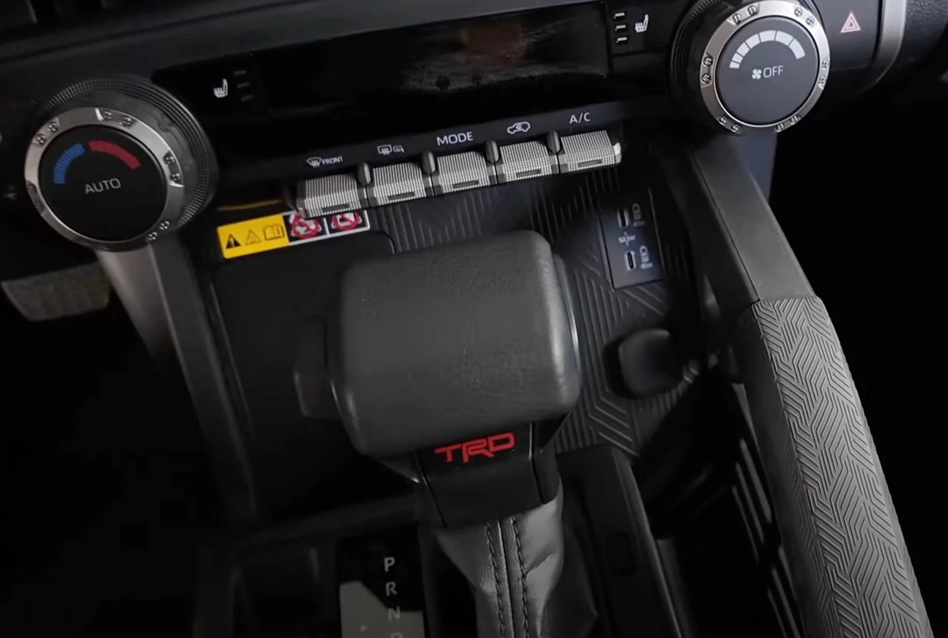 2025 4runner 6th gen Cutting Edge TRD Off-Road (Non-Premium) 2025 4Runner first look -- exterior, interior, cargo area, underbody, suspension, engine bay, roof rails 2025 toyota 4runner TRD Off-Road Interior 12