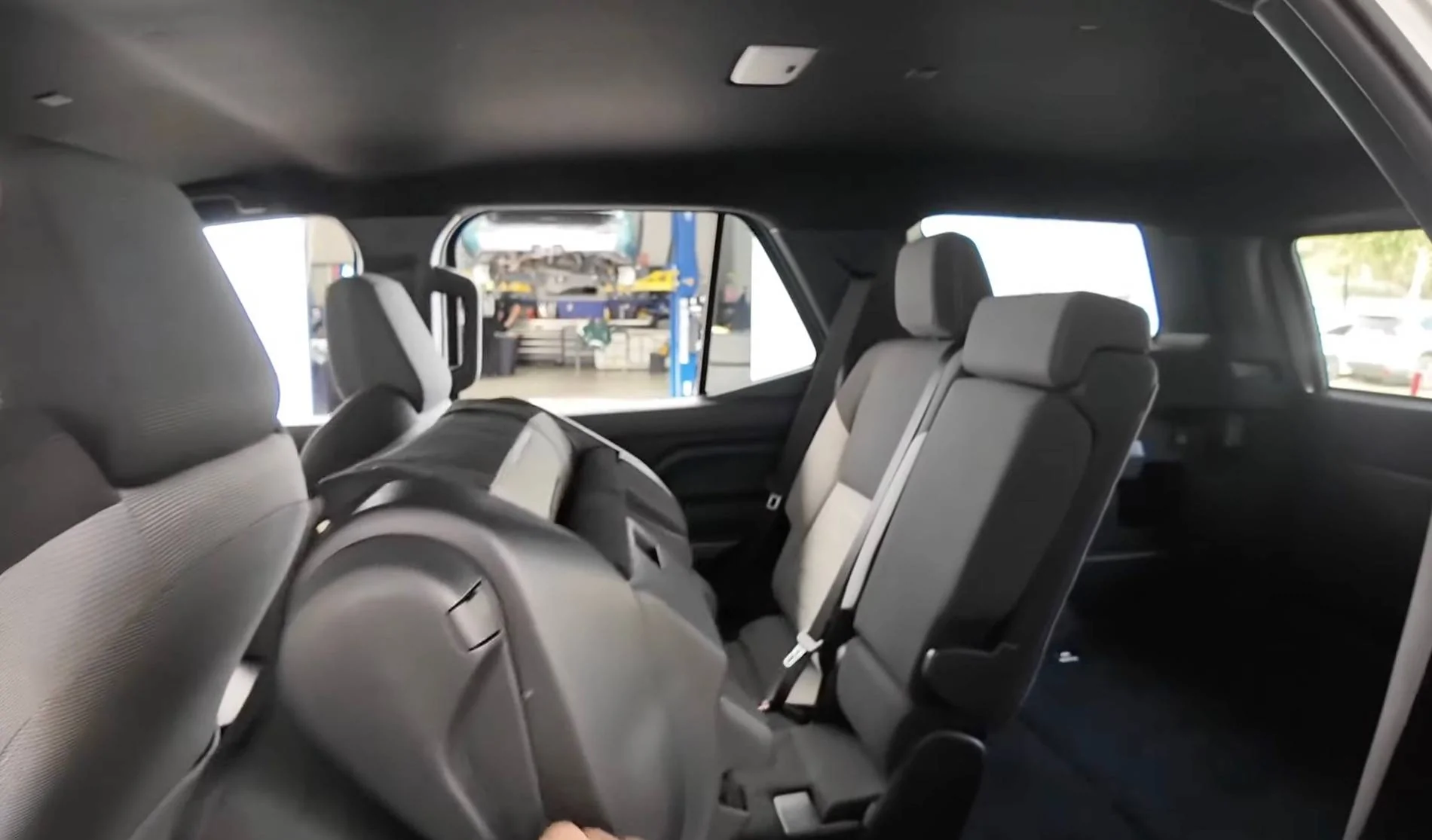 2025 4runner 6th gen Cutting Edge TRD Off-Road (Non-Premium) 2025 4Runner first look -- exterior, interior, cargo area, underbody, suspension, engine bay, roof rails folding seats 2025 toyota 4runner 2