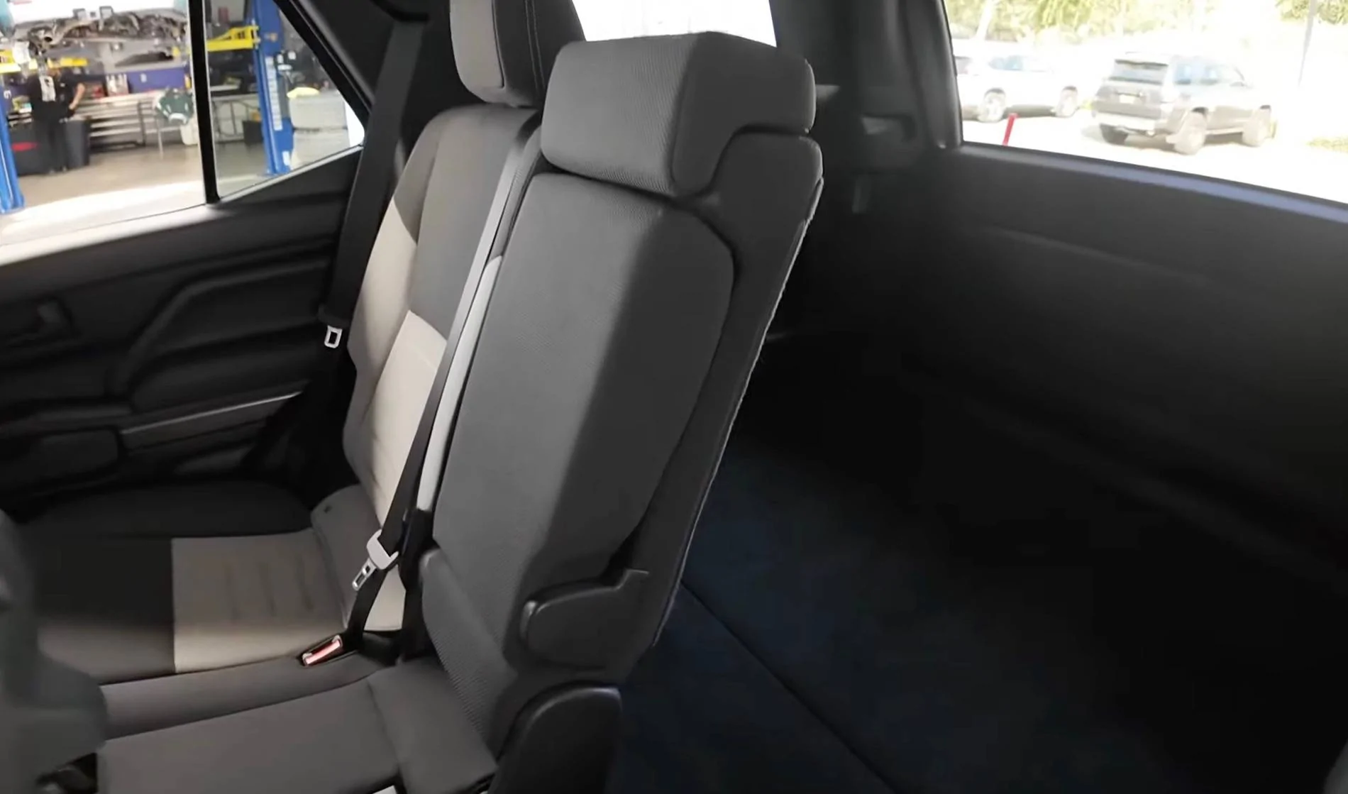 2025 4runner 6th gen Cutting Edge TRD Off-Road (Non-Premium) 2025 4Runner first look -- exterior, interior, cargo area, underbody, suspension, engine bay, roof rails folding seats 2025 toyota 4runner 3