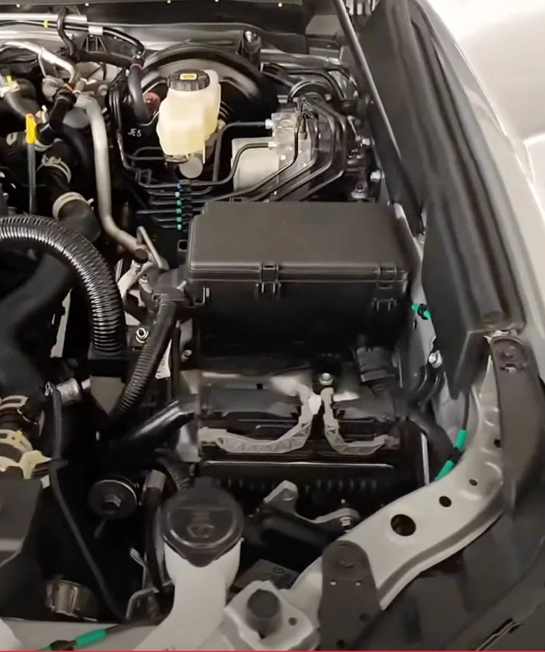 2025 4runner 6th gen Cutting Edge TRD Off-Road (Non-Premium) 2025 4Runner first look -- exterior, interior, cargo area, underbody, suspension, engine bay, roof rails underhood engine bay compartment 2025 toyota 4runner iforce 4 cylinder 4