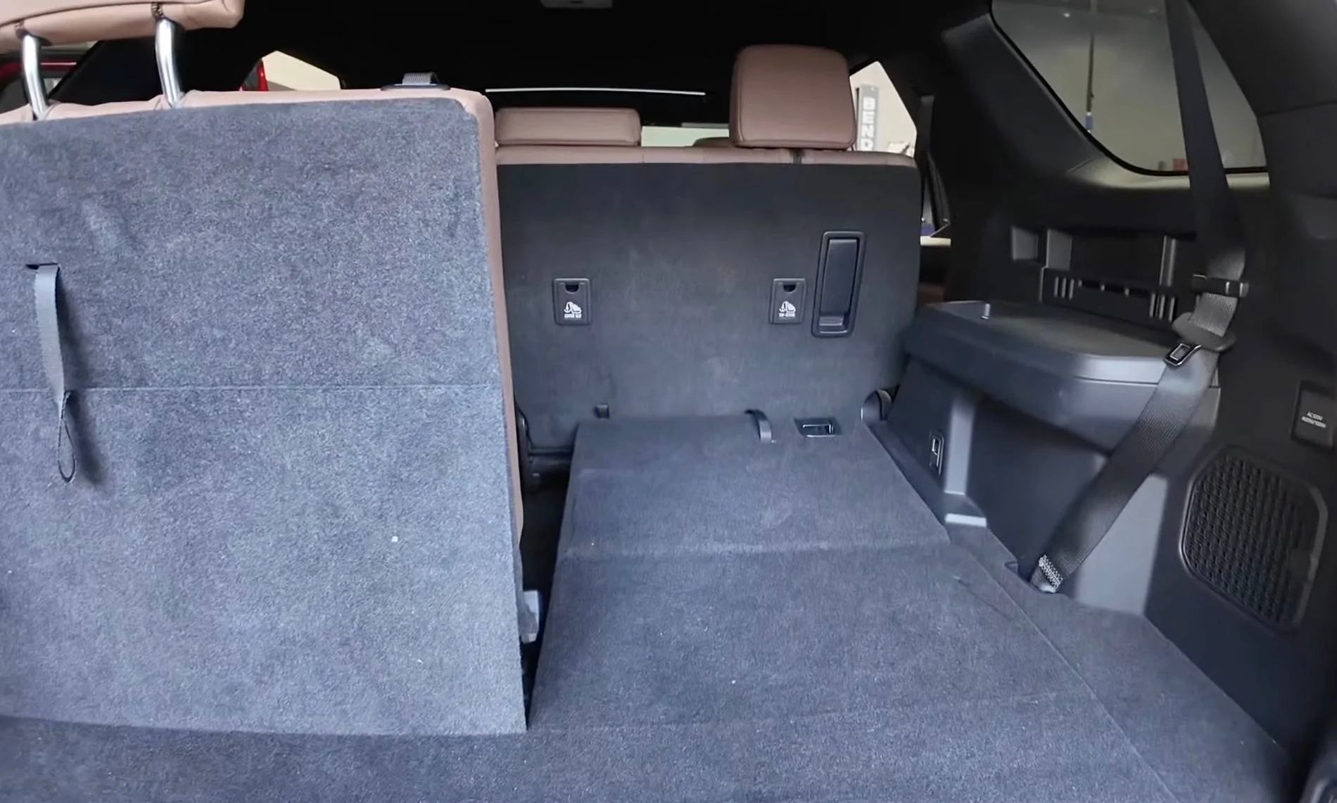 2025 4runner 6th gen 3rd Row Seats in 6th Gen 4Runner: Folded, Legroom, Headroom, Cargo Space -- in Limited Trim 2025 4Runner 6th Gen (Supersonic Red / Portobello) 3rd third row seats folded down legroom headroom dimensions cargo space Limited trim 2025 4ru