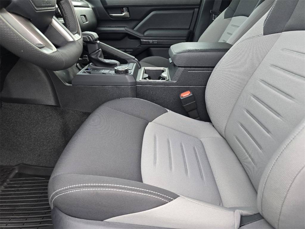 2025 4runner 6th gen Boulder/Black Interior Photos (TRD Off-Road & TRD Sport) boulder:black interior 2025 4runner 6th gen 6