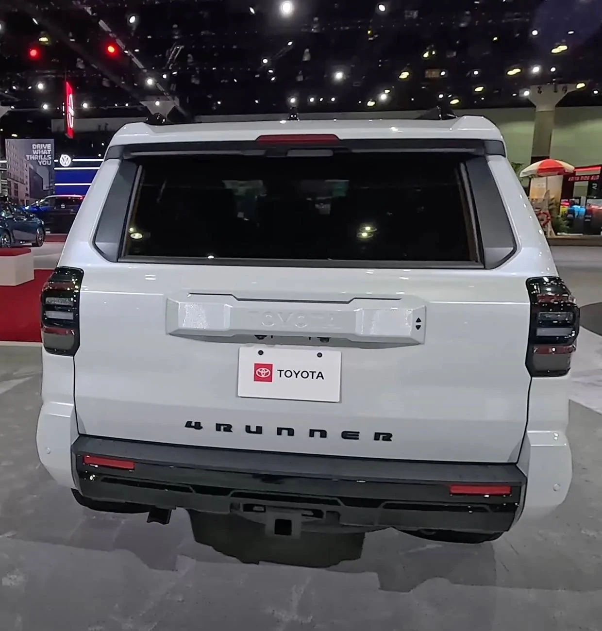 2025 4runner 6th gen TRD Sport Premium (Wind Chill Pearl / Black Interior) 2025 4Runner 6th Gen photos/video review @ LA Auto Show TRD Sport Premium windchill pearl : black interior 2025 toyota 4runner 6th gen photos exterio