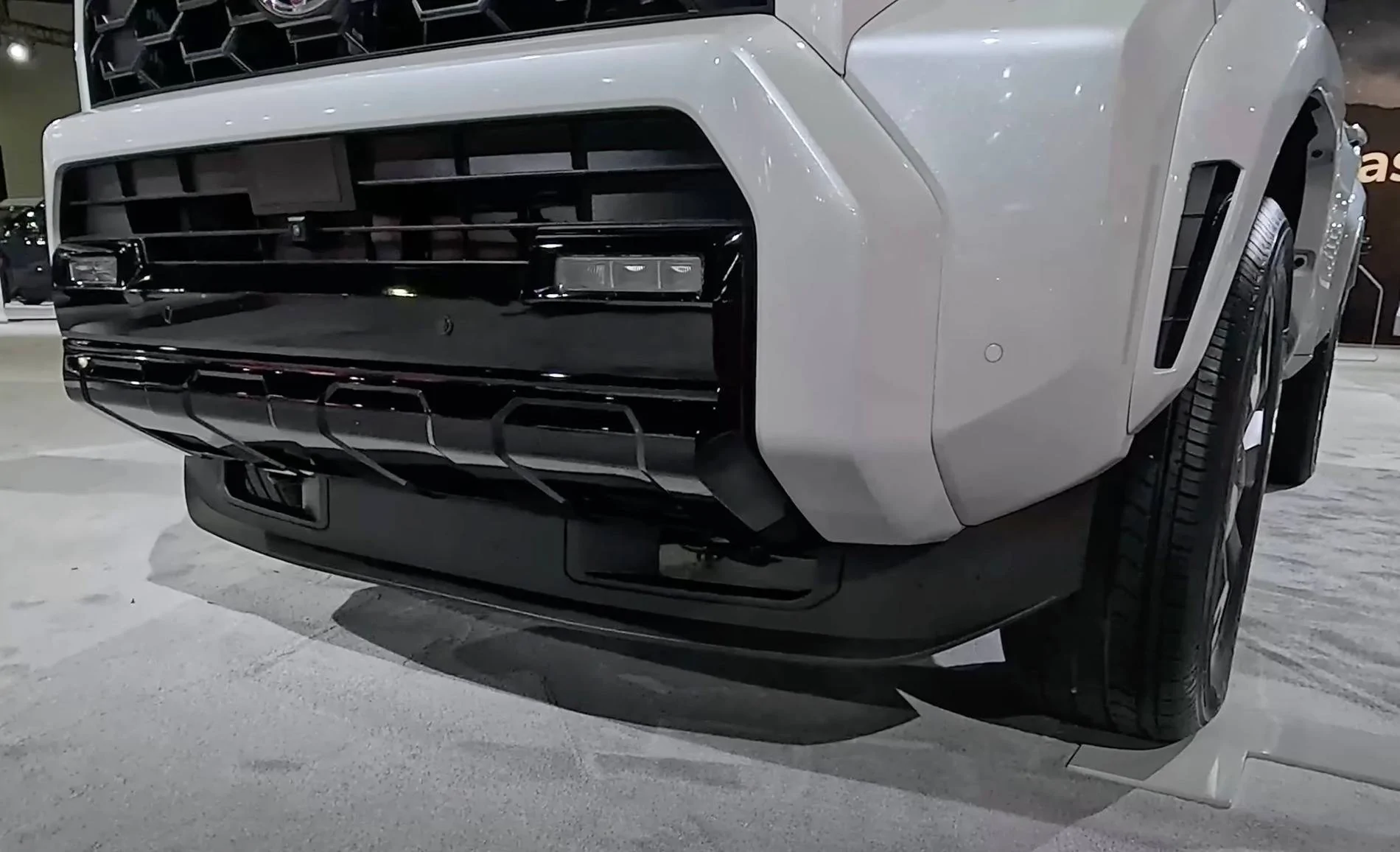 2025 4runner 6th gen WIND CHILL PEARL Photos 4Runner 6th Gen (2025+) or-2025-toyota-4runner-6th-gen-photos-exterior-jpg