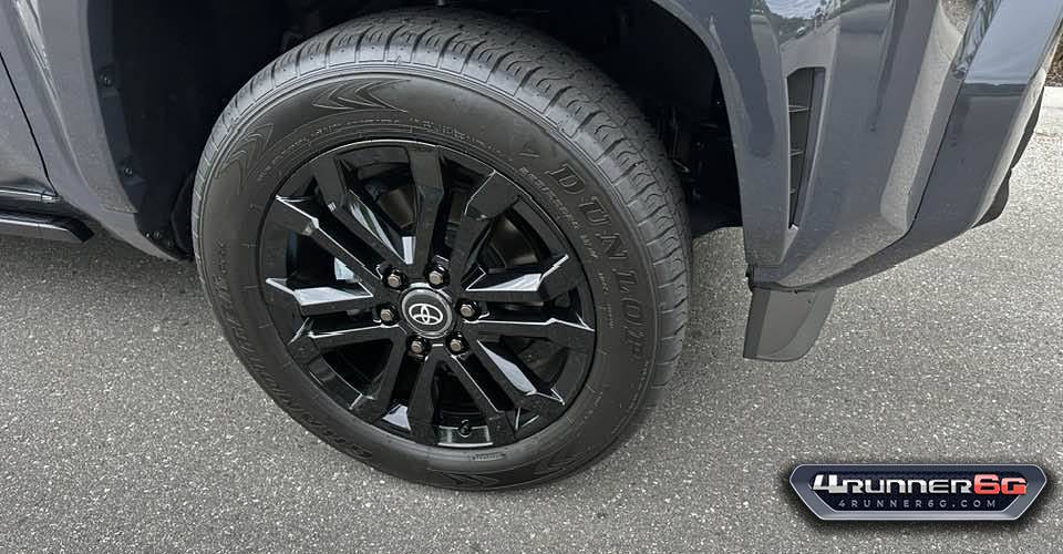 2025 4runner 6th gen Platinum Trim (Underground / Dark Navy interior) 2025 4Runner first public look Platinum Wheels 2025 4runner 6th gen