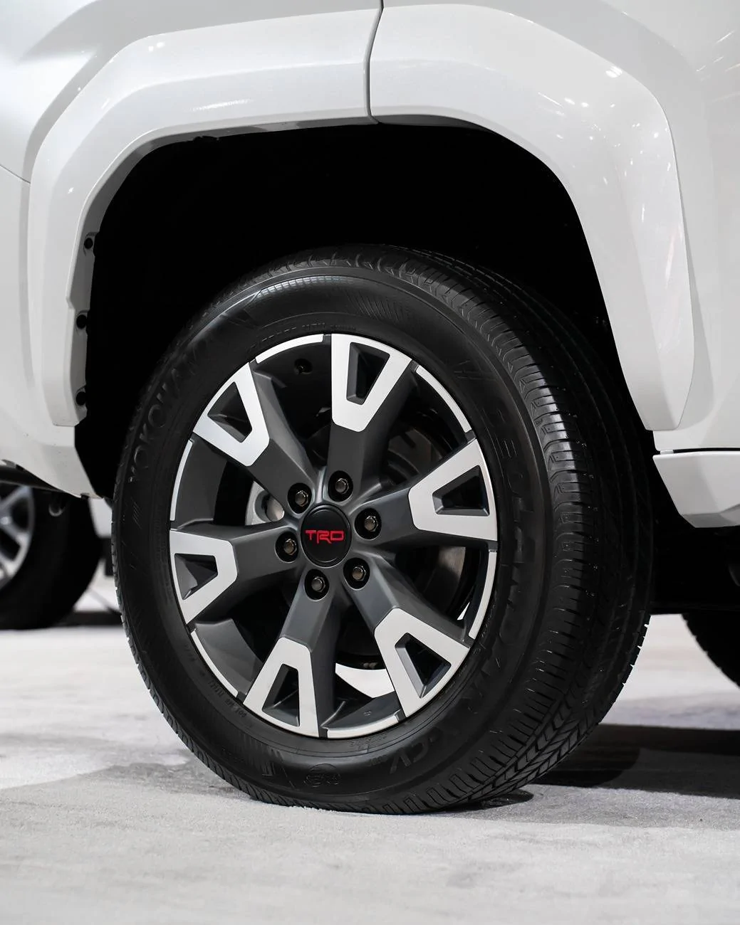 2025 4runner 6th gen WIND CHILL PEARL Photos 4Runner 6th Gen (2025+) -pearl-white-trd-sport-2025-4runner-6th-gen-6-jpeg