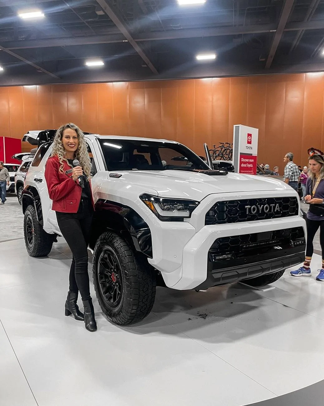 2025 4runner 6th gen ICE CAP WHITE Photos 4Runner 6th Gen (2025+) white-2025-4runner-trd-pro-arizona-auto-show-4-jpg