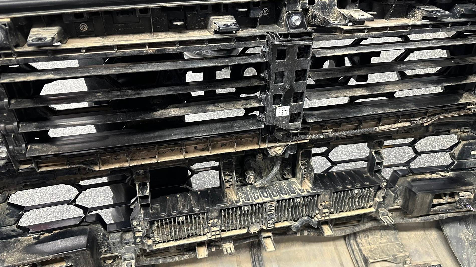 2025 4runner 6th gen Front bumper removed from 2025 4Runner Trailhunter - photos Front bumper cover removed trailhunter 2025 4runner 6th gen 6