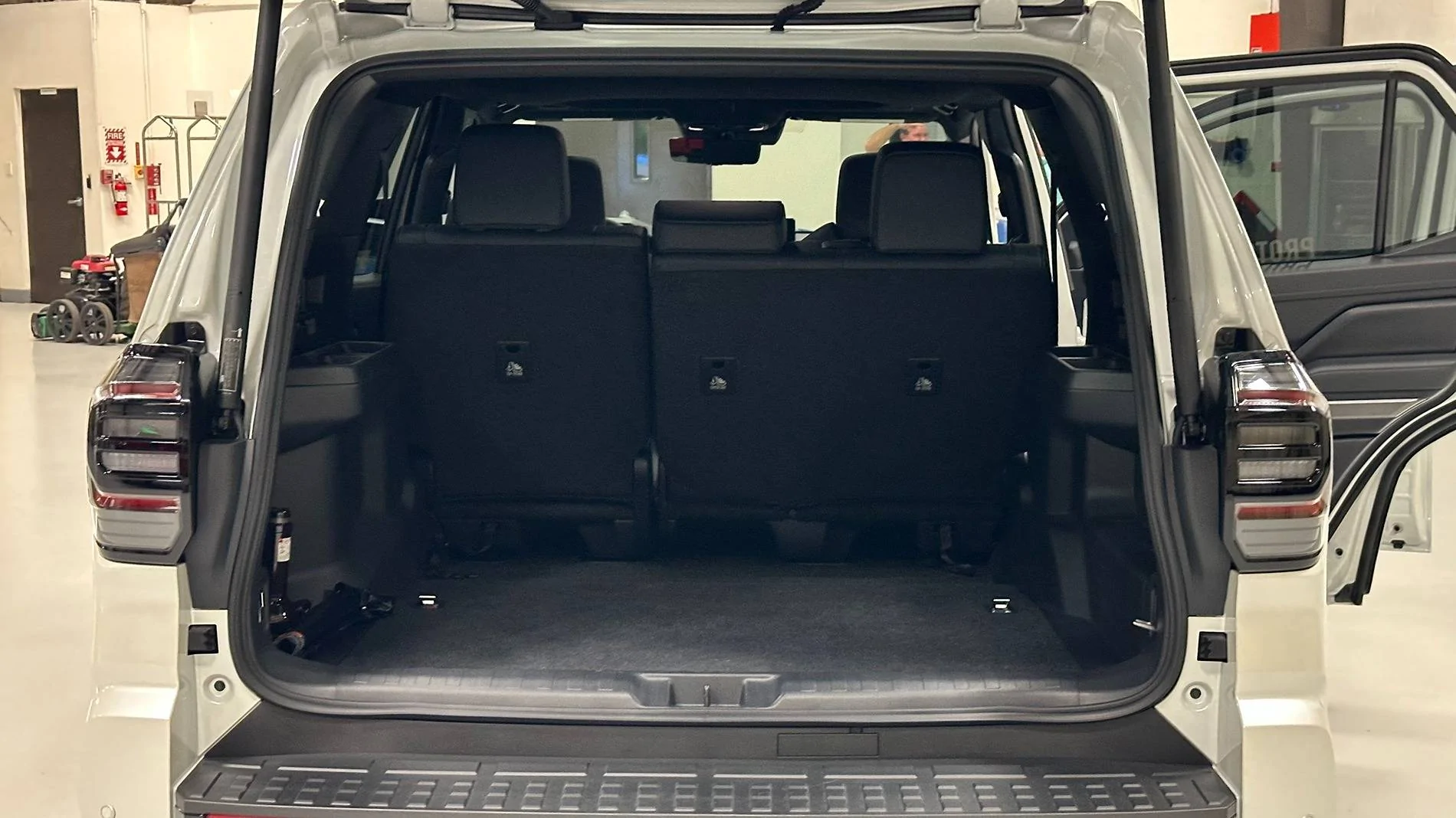 2025 4runner 6th gen WIND CHILL PEARL Photos 4Runner 6th Gen (2025+) Wind Chill Pearl TRD Sport Premium 2025 toyota 4runner gen 6 3