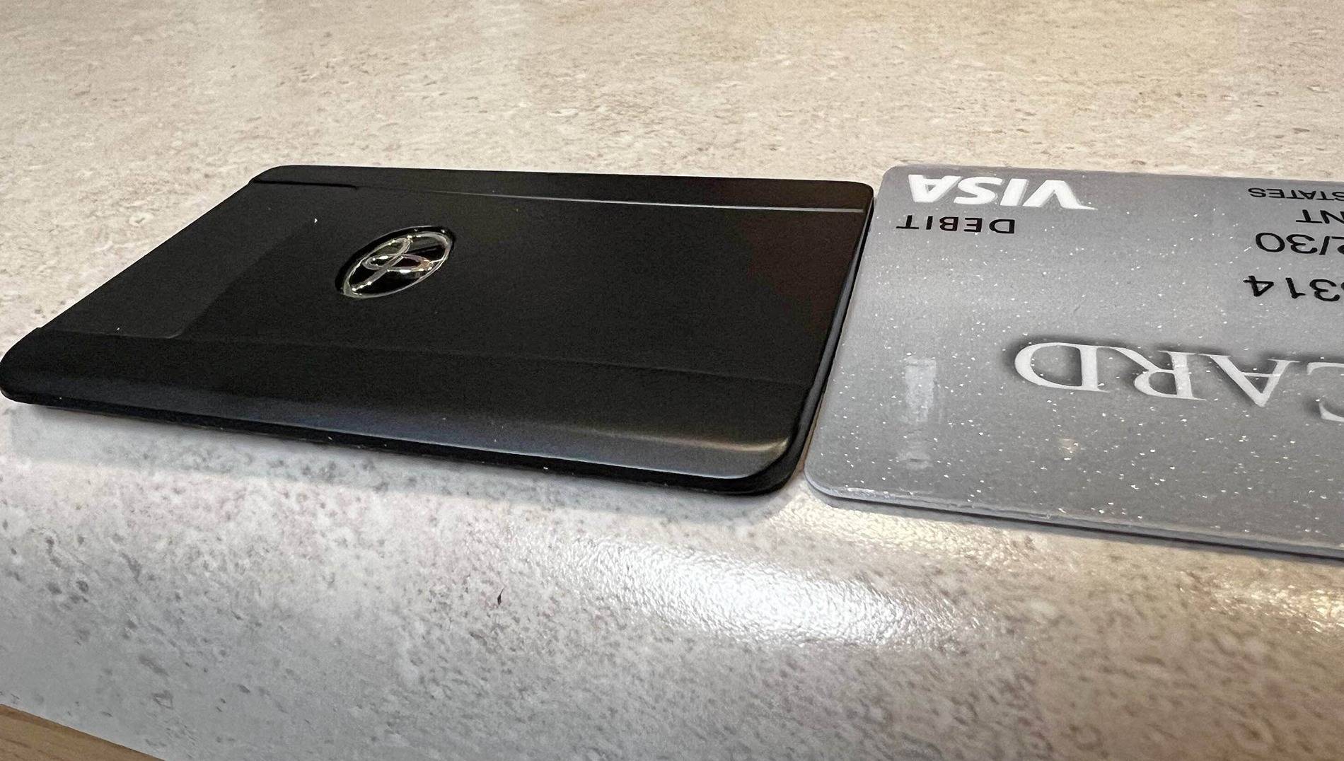 2025 4runner 6th gen Key Fob / Slim Credit Card Key Fob - Photos slim card key fob credit card smart key fob 2025 4runner 6th gen 1