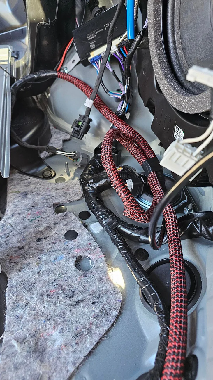 2025 2026 4runner 6th gen OEM Compressor install on Hybrid that was missing one of the fuse legs in the 50amp fuse for the compressor signal-2026-09-12-13-12-56-768_003