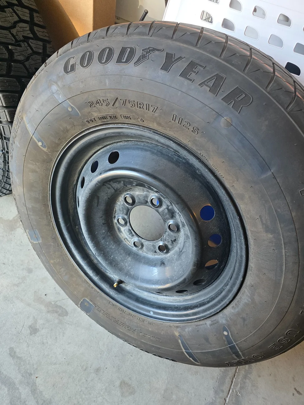 2025 2026 4runner 6th gen Changed out spare tire to 33". Fits perfectly undercarriage! 20260917_171142