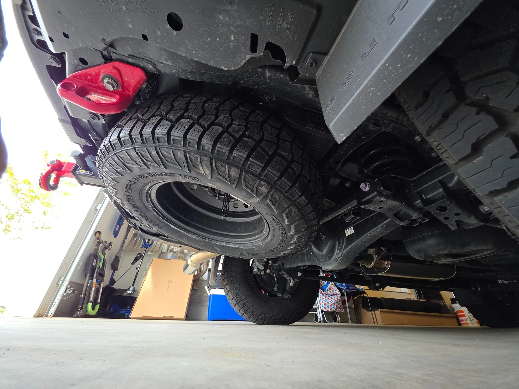 2025 2026 4runner 6th gen Changed out spare tire to 33". Fits perfectly undercarriage! 20260918_162656