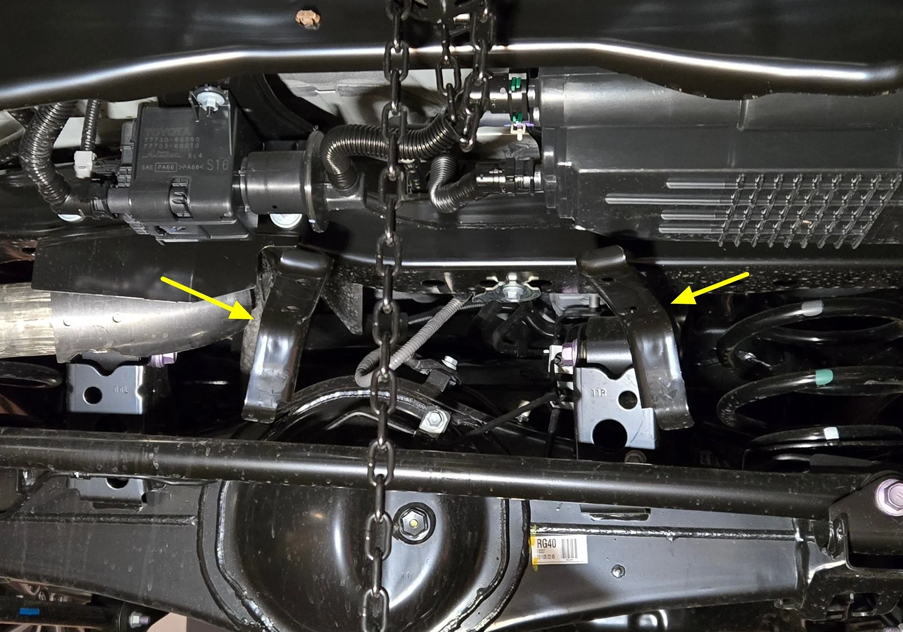 2025 2026 4runner 6th gen Changed out spare tire to 33". Fits perfectly undercarriage! Spar