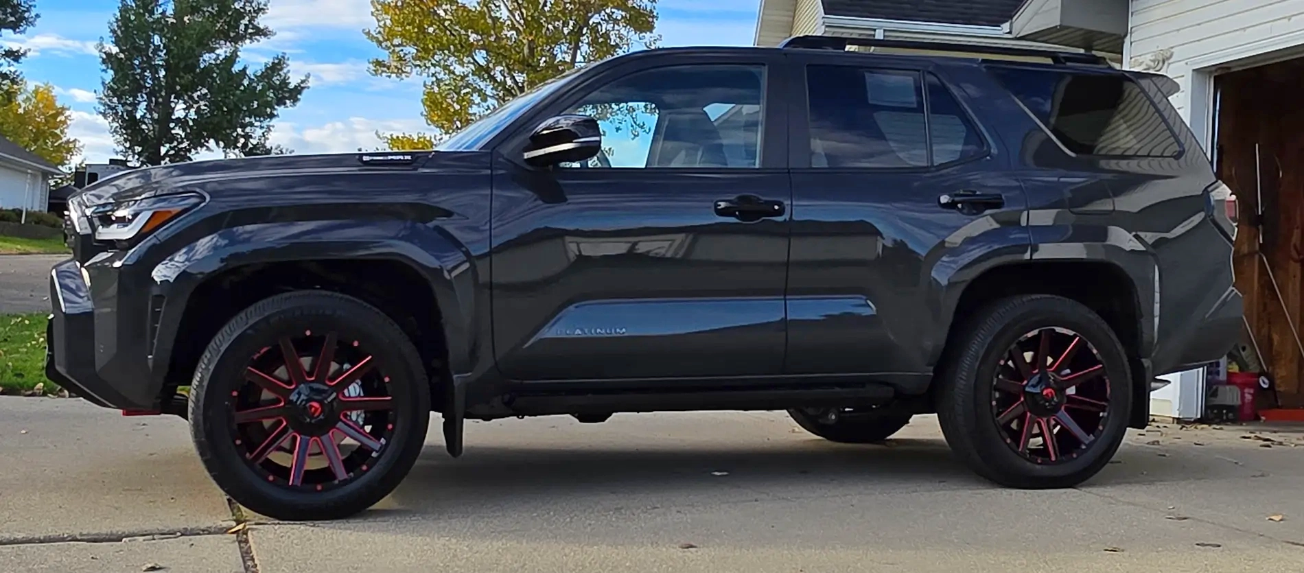 2025 2026 4runner 6th gen Fuel Contra D643 (black with red tint) 40559-dab46ffa744e64695f4e9304f8e3c24