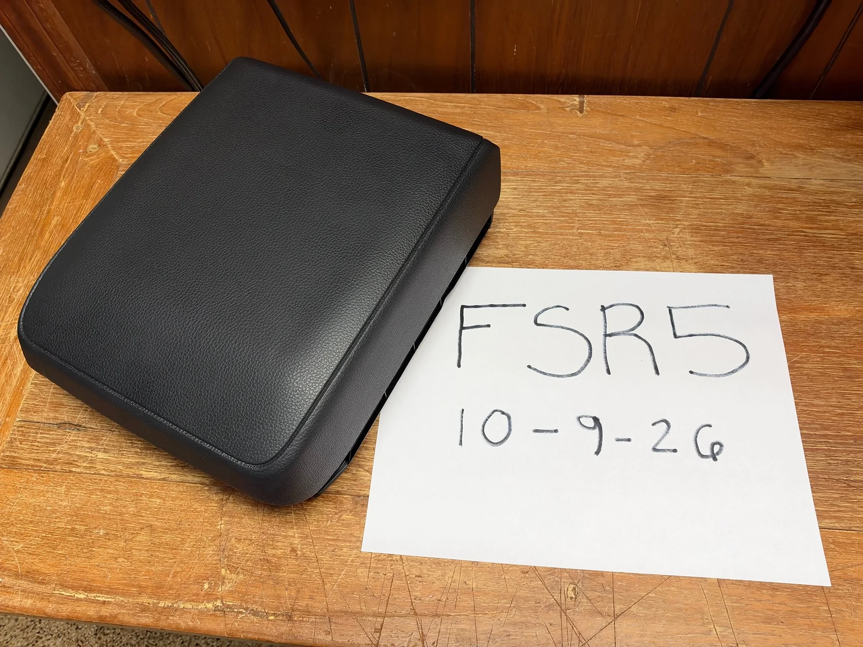 2025 2026 4runner 6th gen WTS - SR5 Armrest Console Door IMG_0084