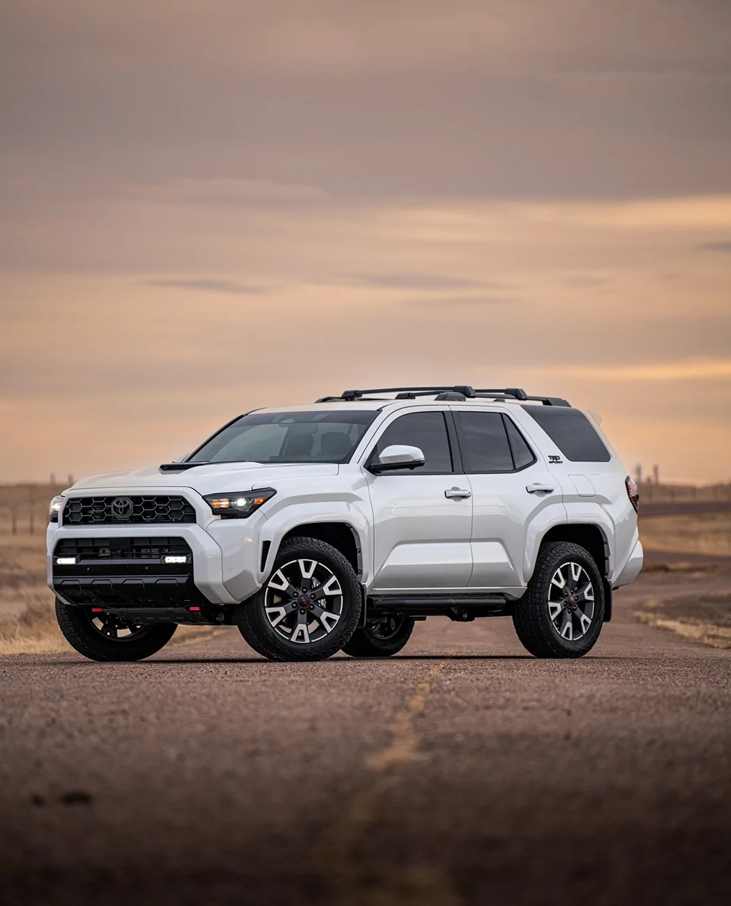 2025 2026 4runner 6th gen Platinum with Cooper Discoverer AT 275x60/20s New Tires_10