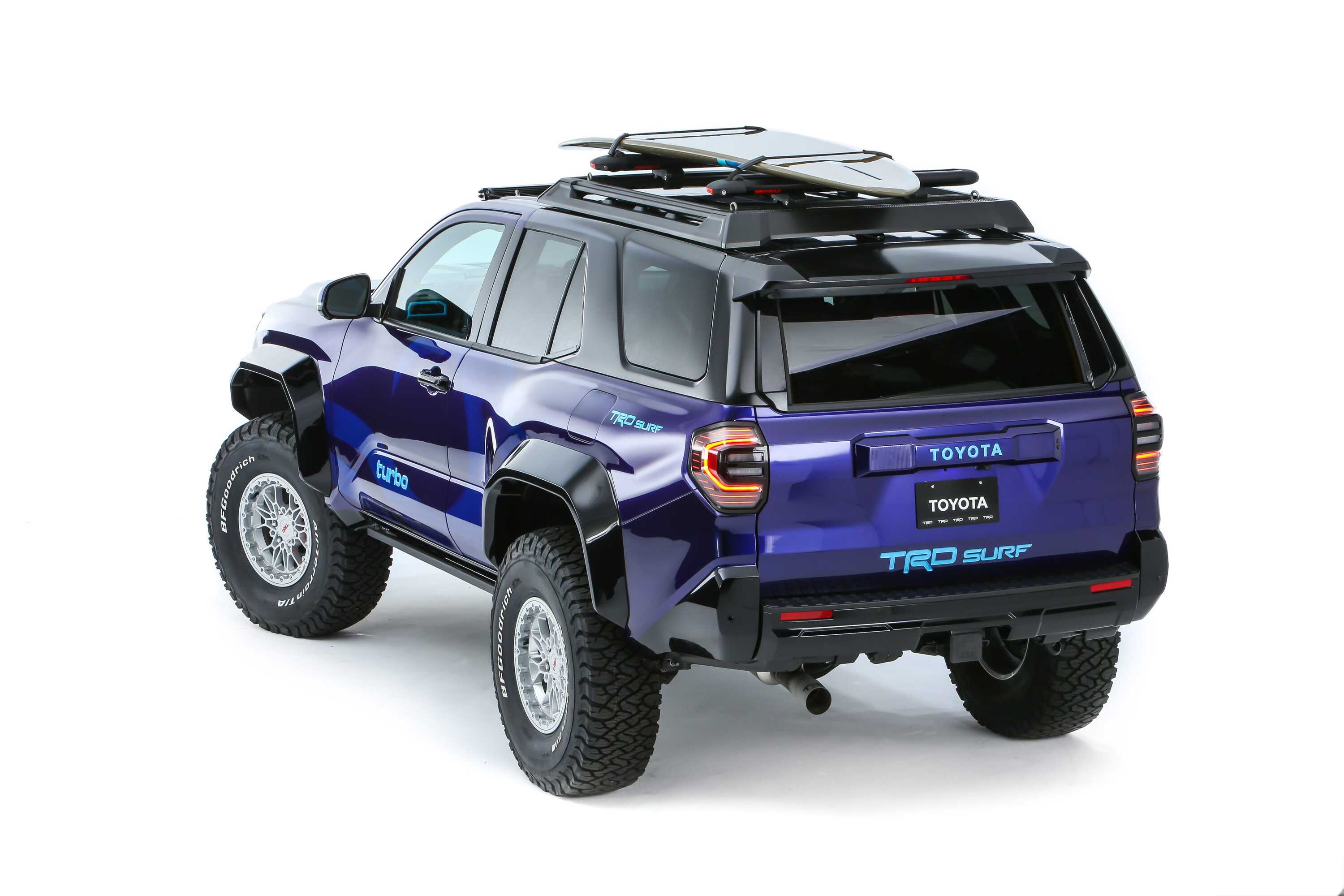 2025 2026 4runner 6th gen Snowhunter 4Runner on Tracks Unleashed for 2026 SEMA Show rf-concept-toyota-sema-2024-hi-res-6-672297a016b77